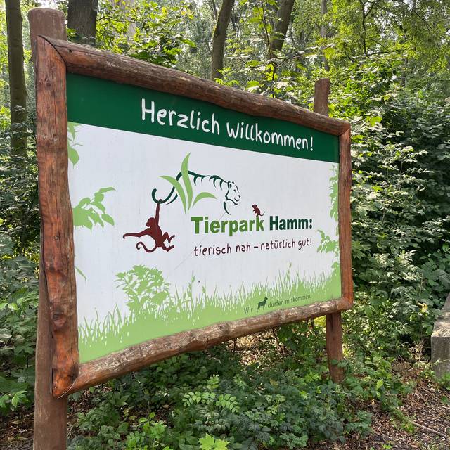 Das Eingangsschild vom Tierpark Hamm.