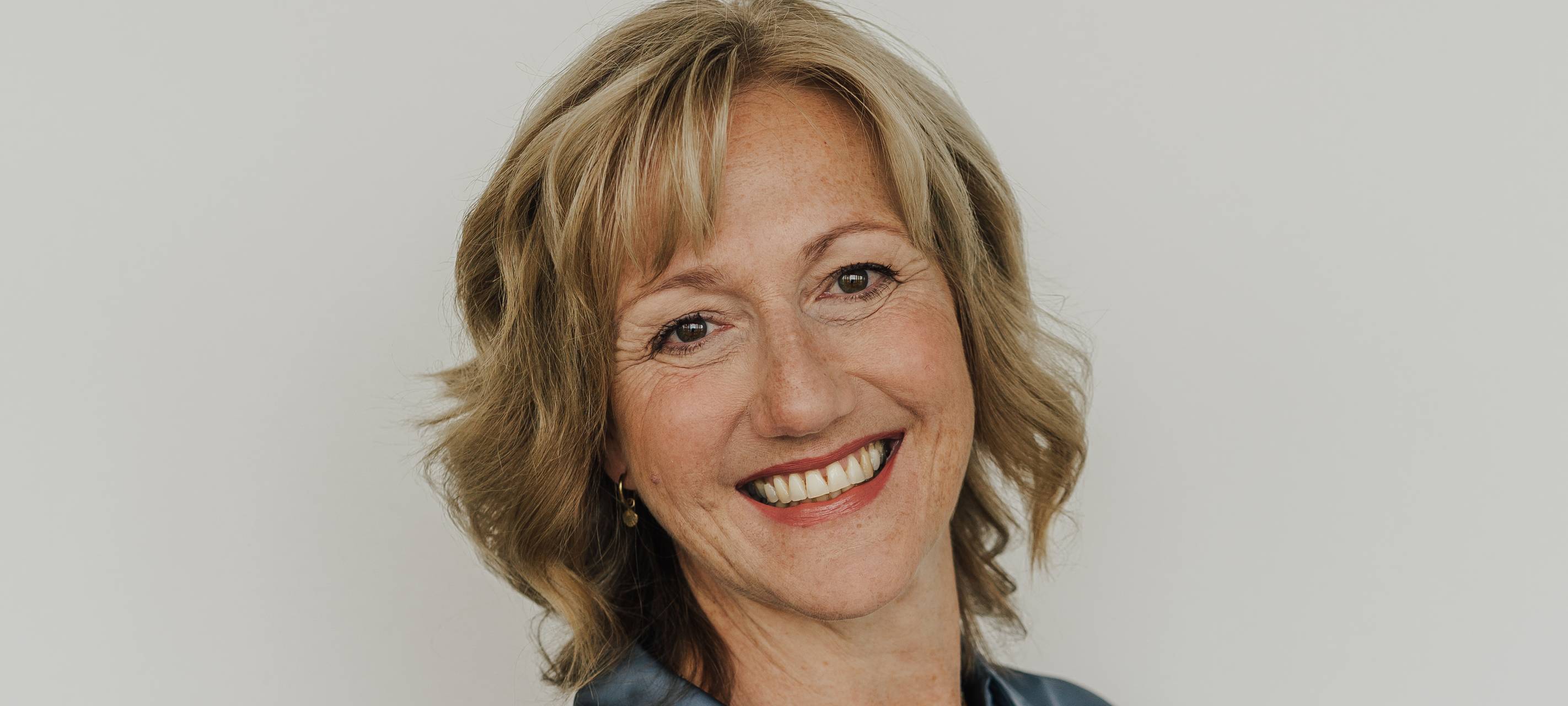 Jeden Morgen sorgt Simone Niewerth auf der Lippewelle für gute Laune.