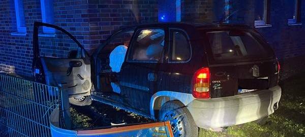 Flucht vor Polizei in Hamm endet mit Unfall