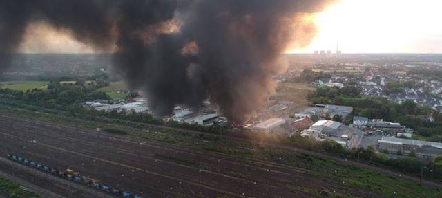 Brand auf der Rathenaustraße
