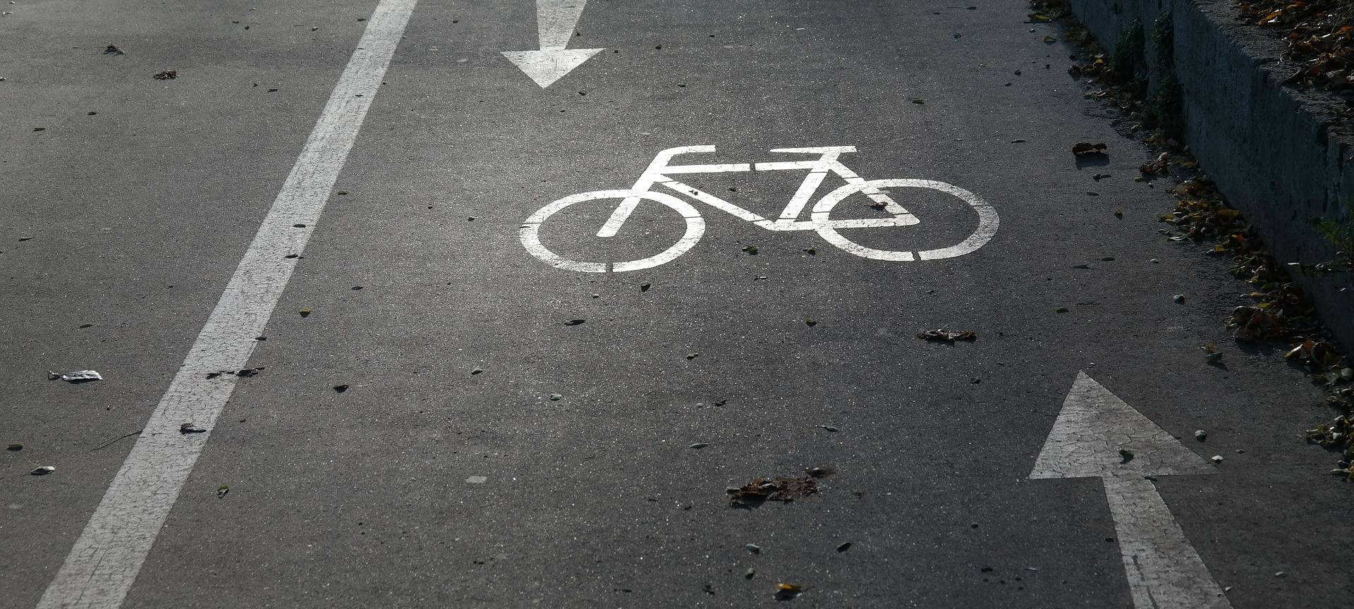 Grüne wollen Fahrbahnmarkierungen für Radfahrer