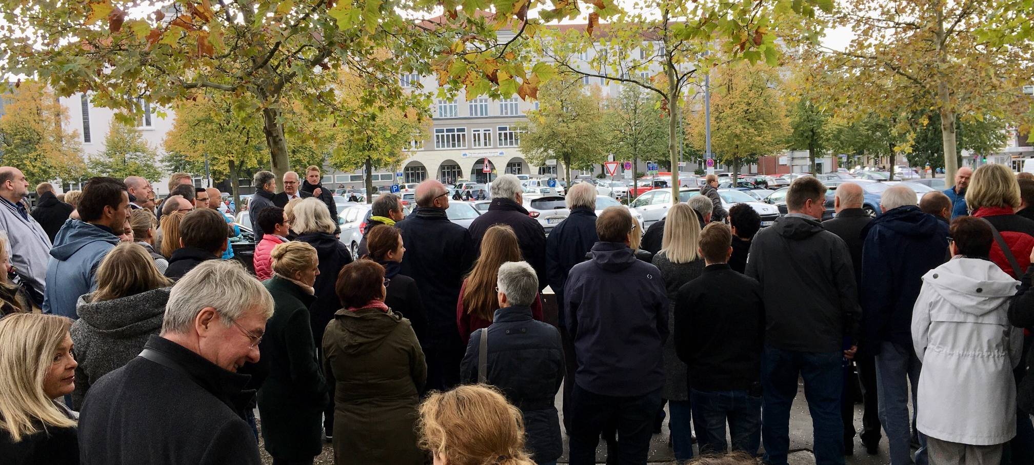 Schweigeminute nach dem Anschlag in Halle