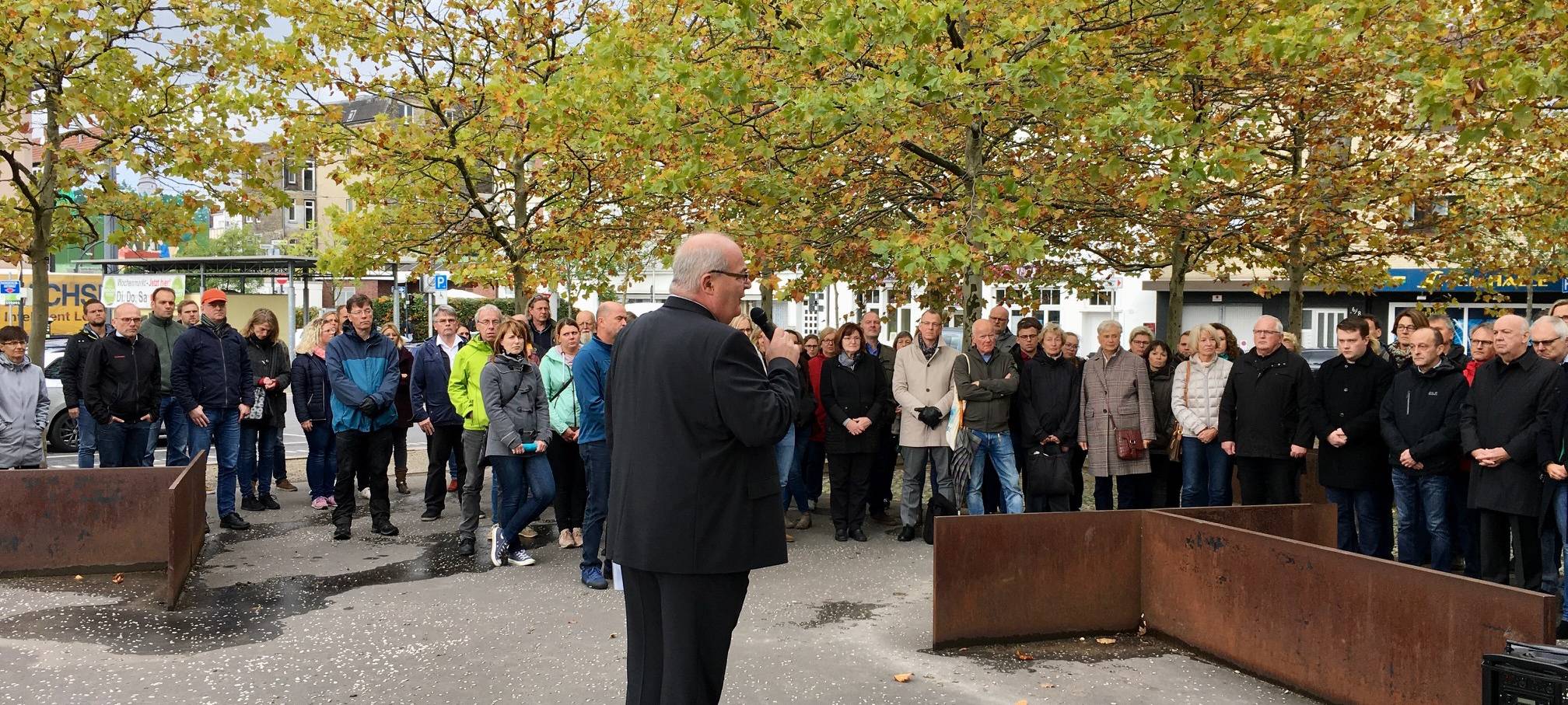 Schweigeminute nach dem Anschlag in Halle