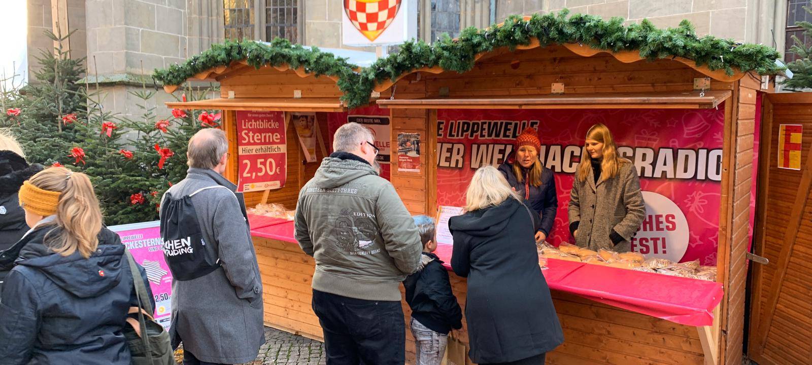 Unsere Herzhütte auf dem Weihnachtsmarkt