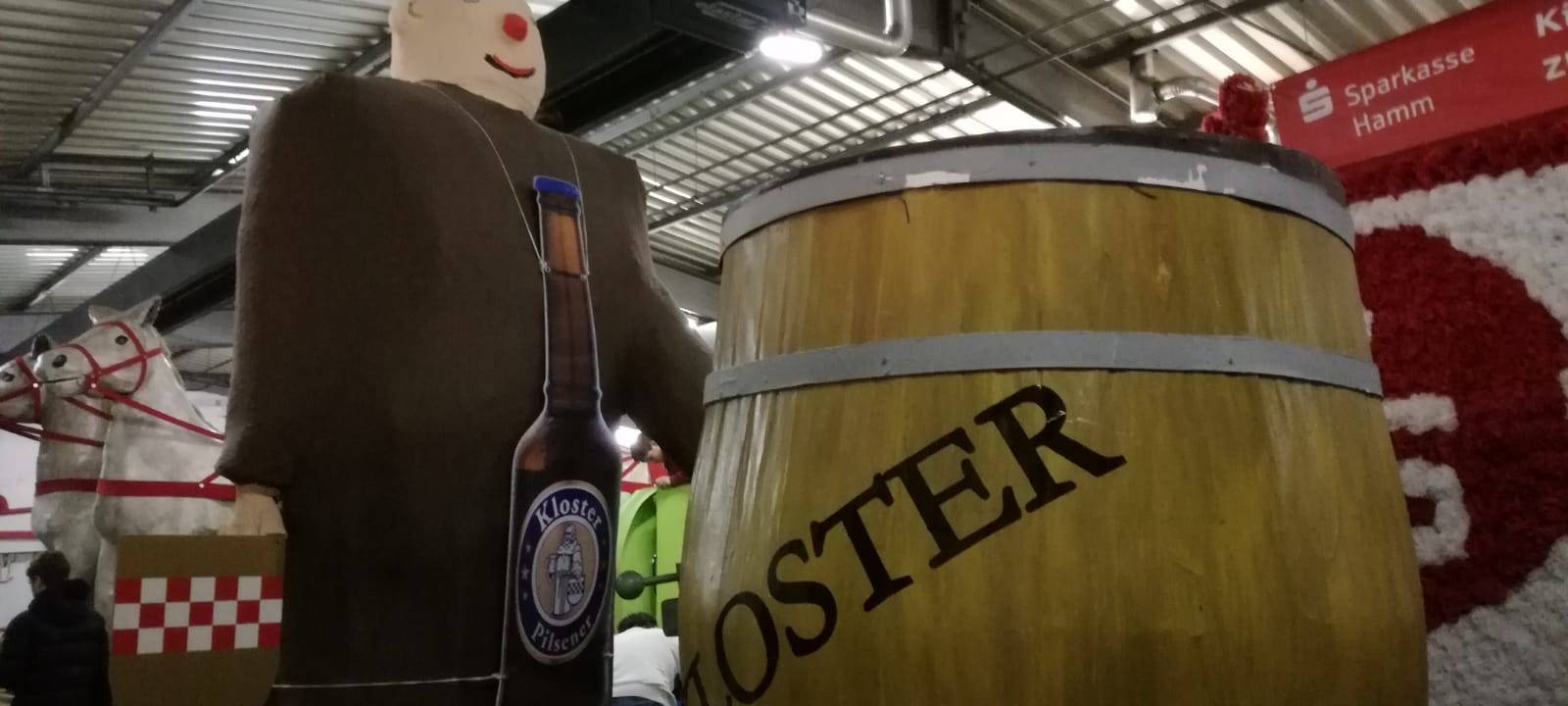 70 Gruppen beim Rosenmontagsumzug