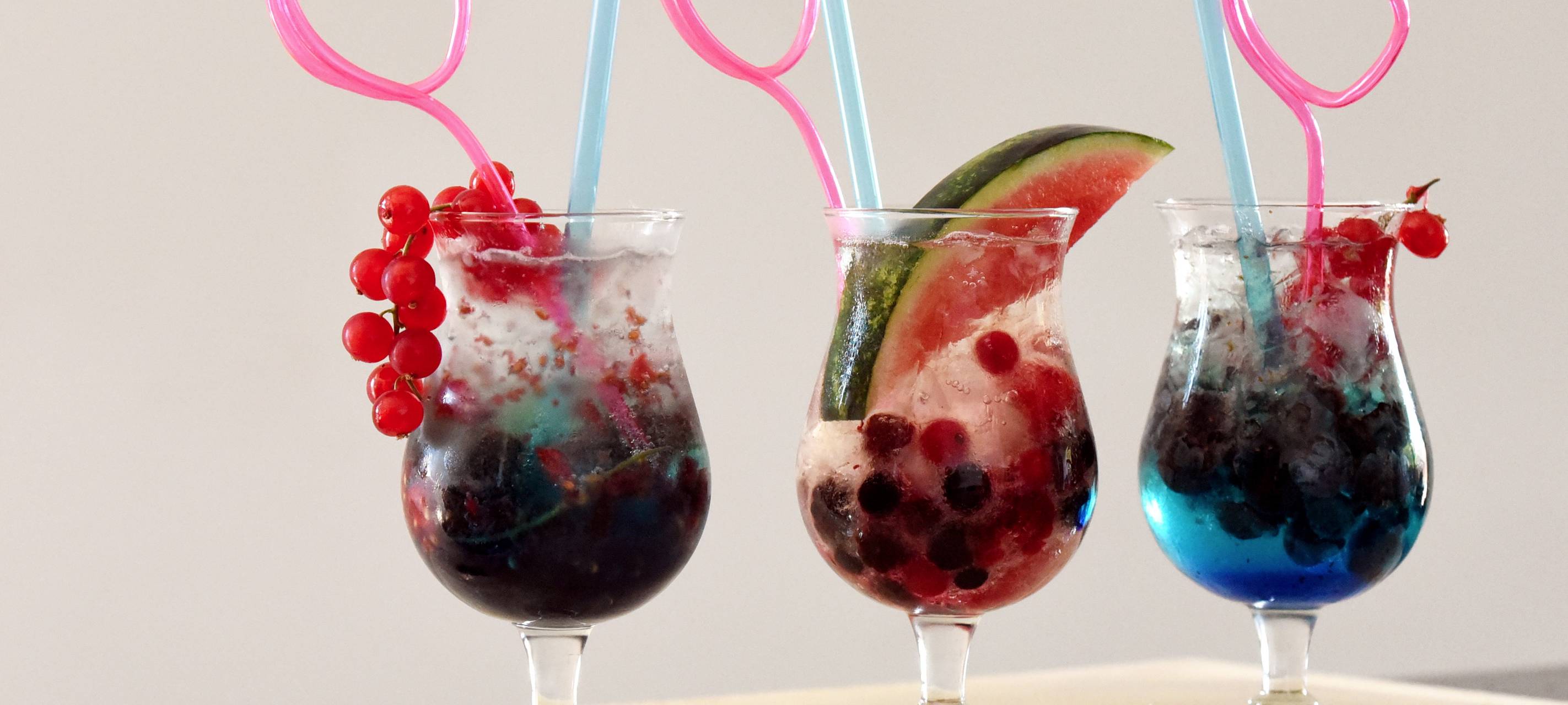 Der "Blue Flamingo"-Cocktail