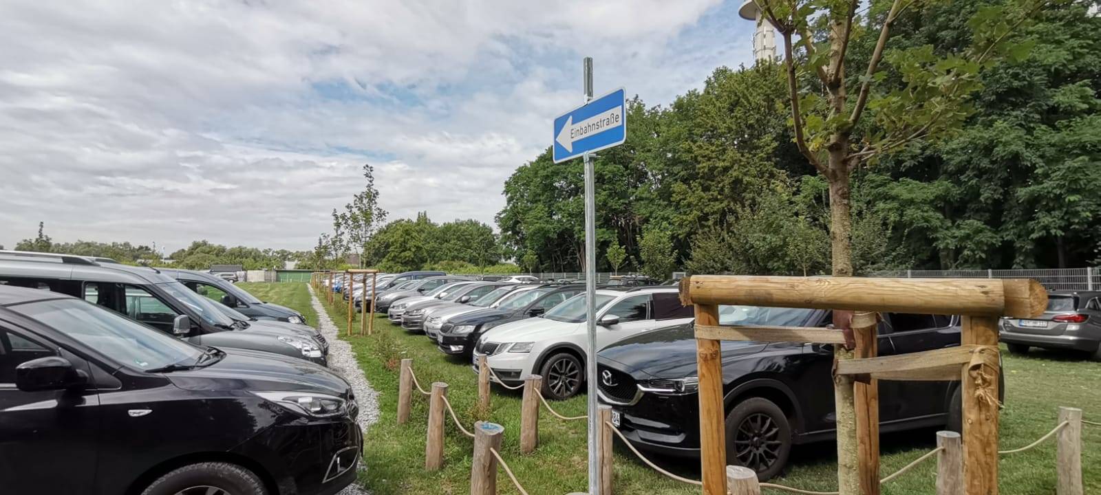 Neuer Parkplatz am Tierpark eröffnet