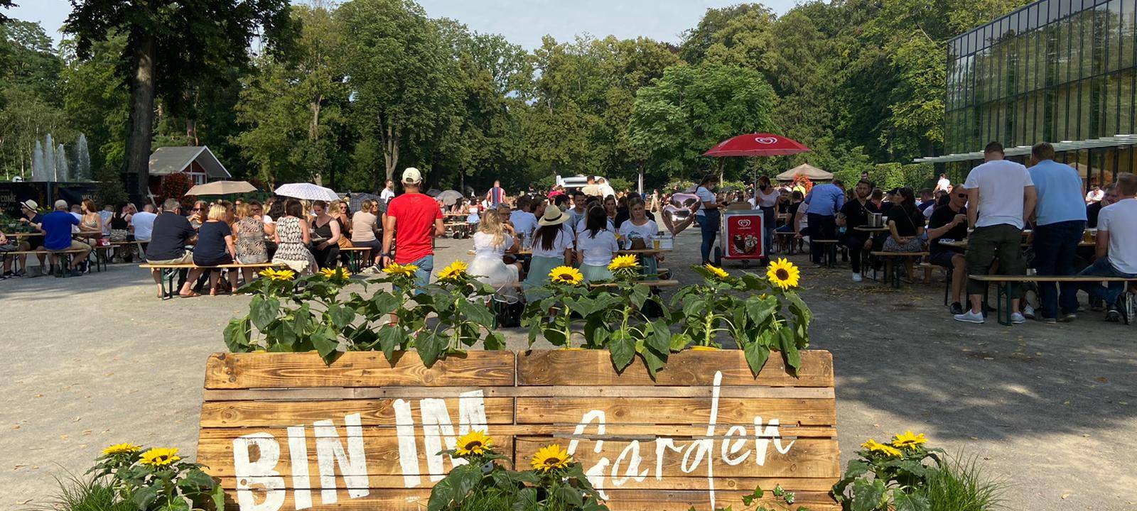 Mehrere Hundert Hammer feiern bei "Beer in the Garden"