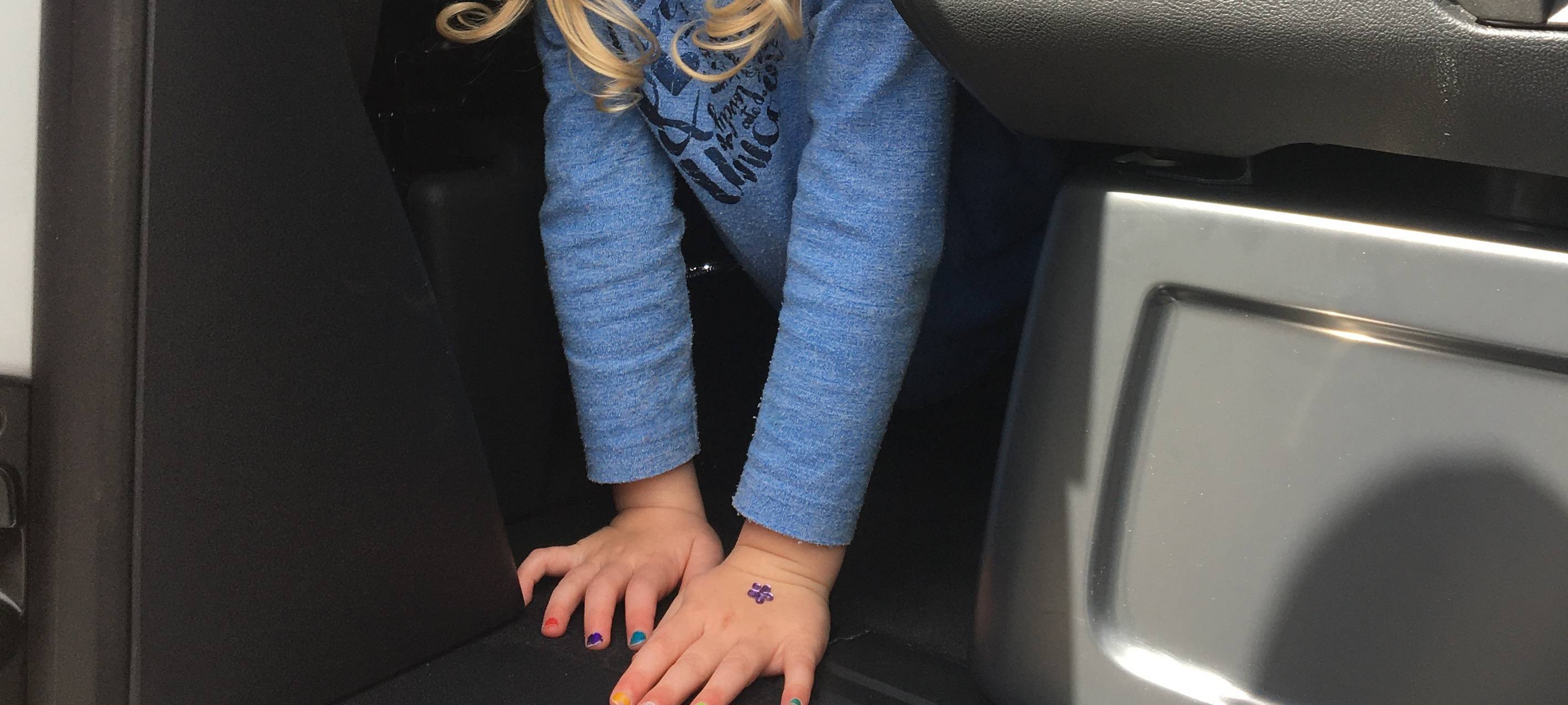 Geschafft! Stella bekommt ein rollstuhlgerechtes Auto!