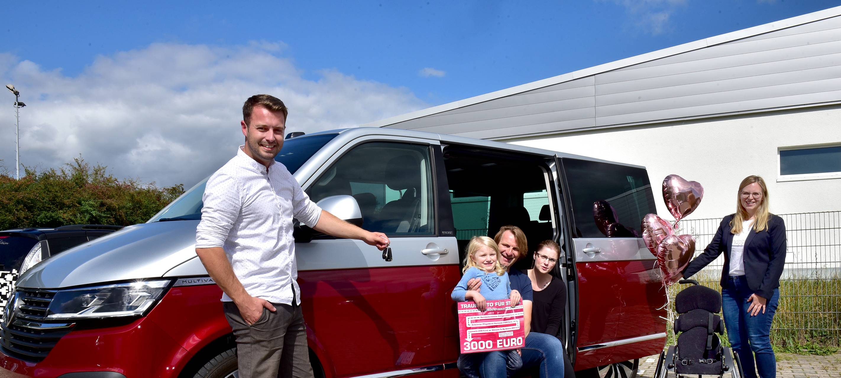 Geschafft! Stella bekommt ein rollstuhlgerechtes Auto!