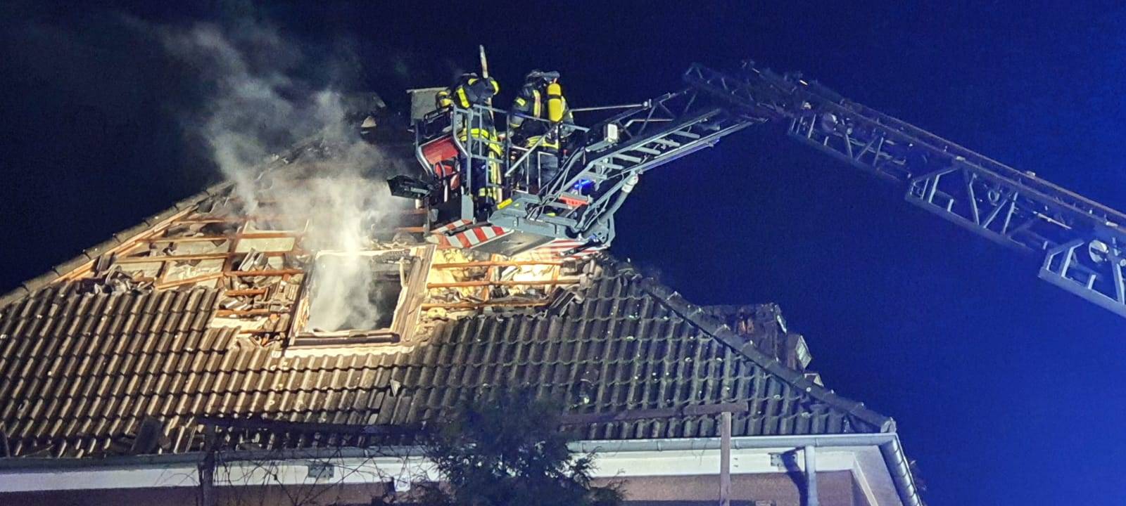 Feuer in Mehrfamilienhaus in der Langestraße