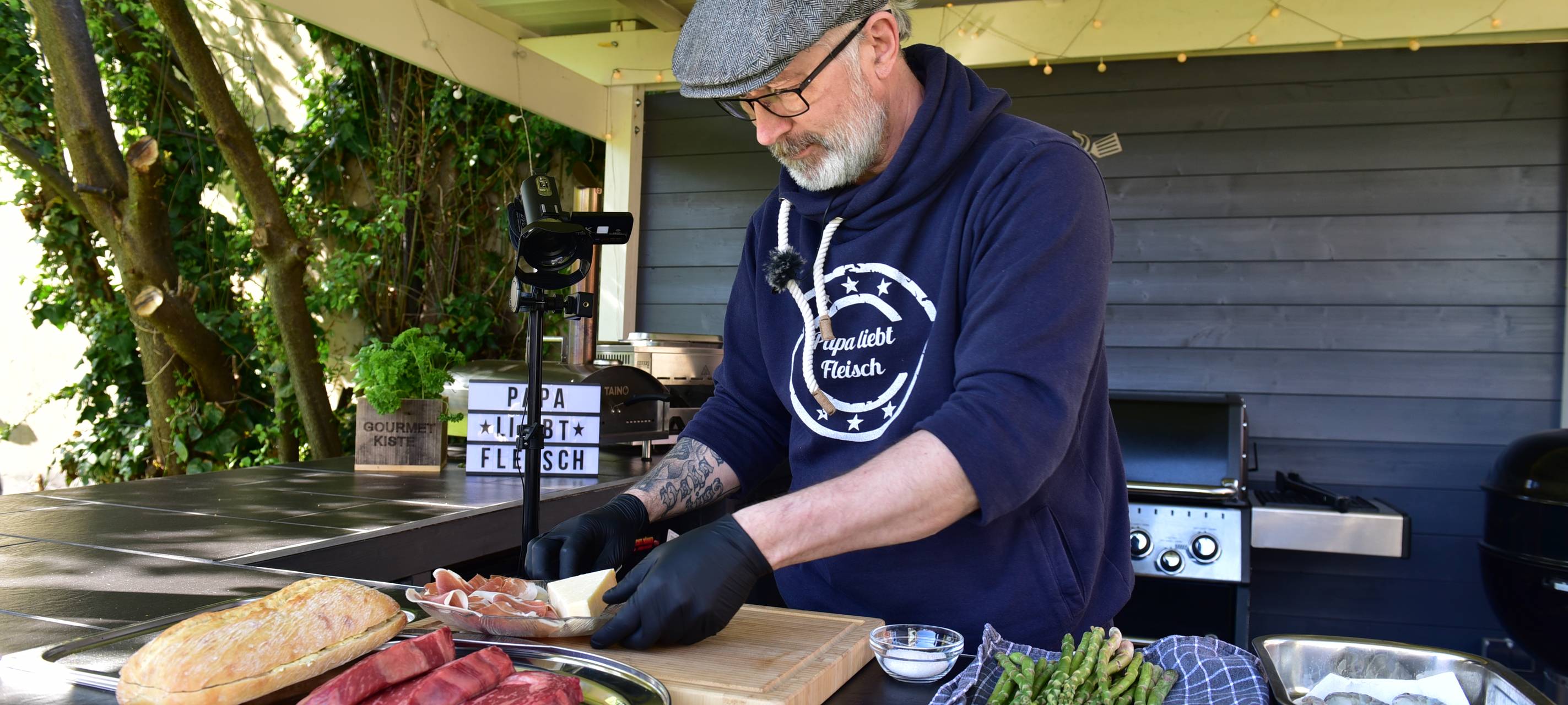 Hammer wird zum Grill-Influencer