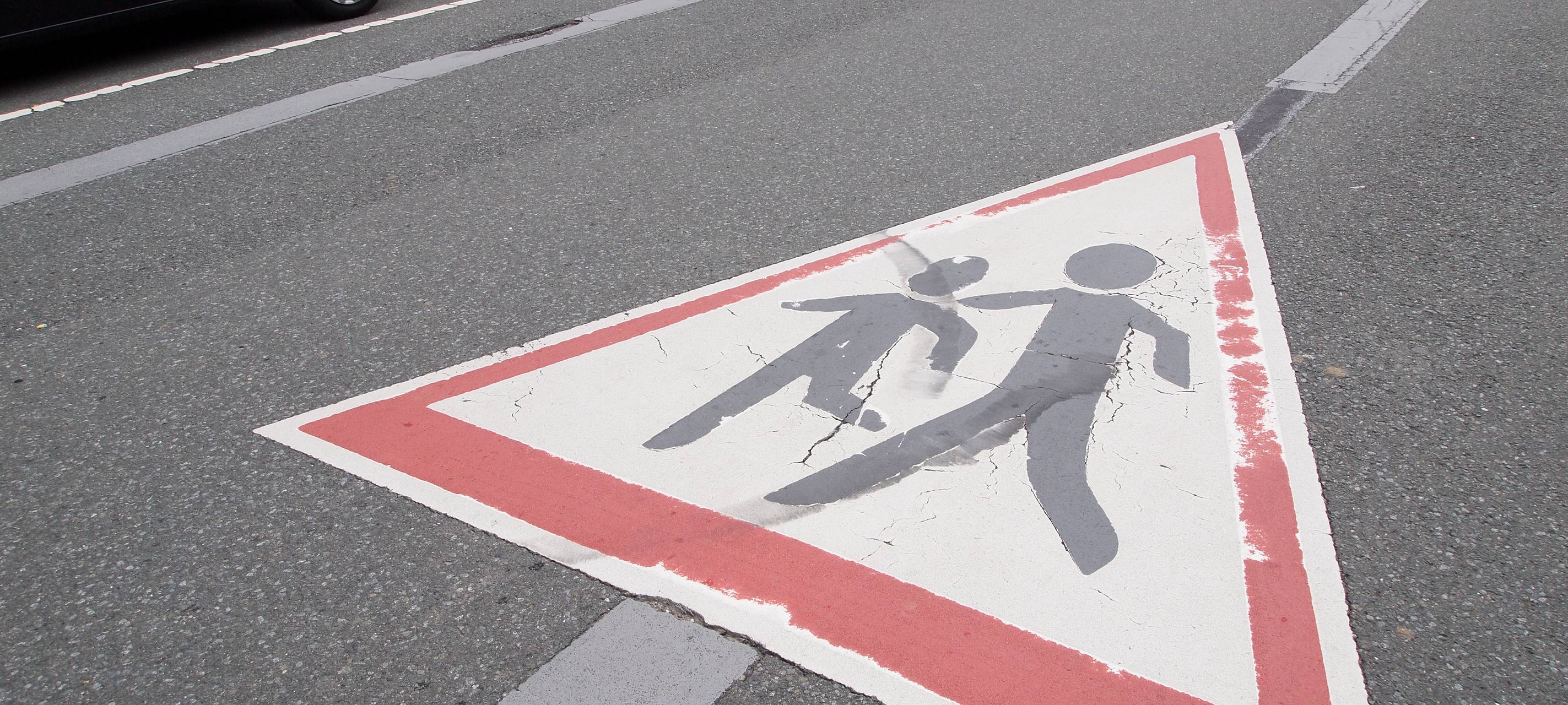 Haltestelle für Eltern vor Schulen