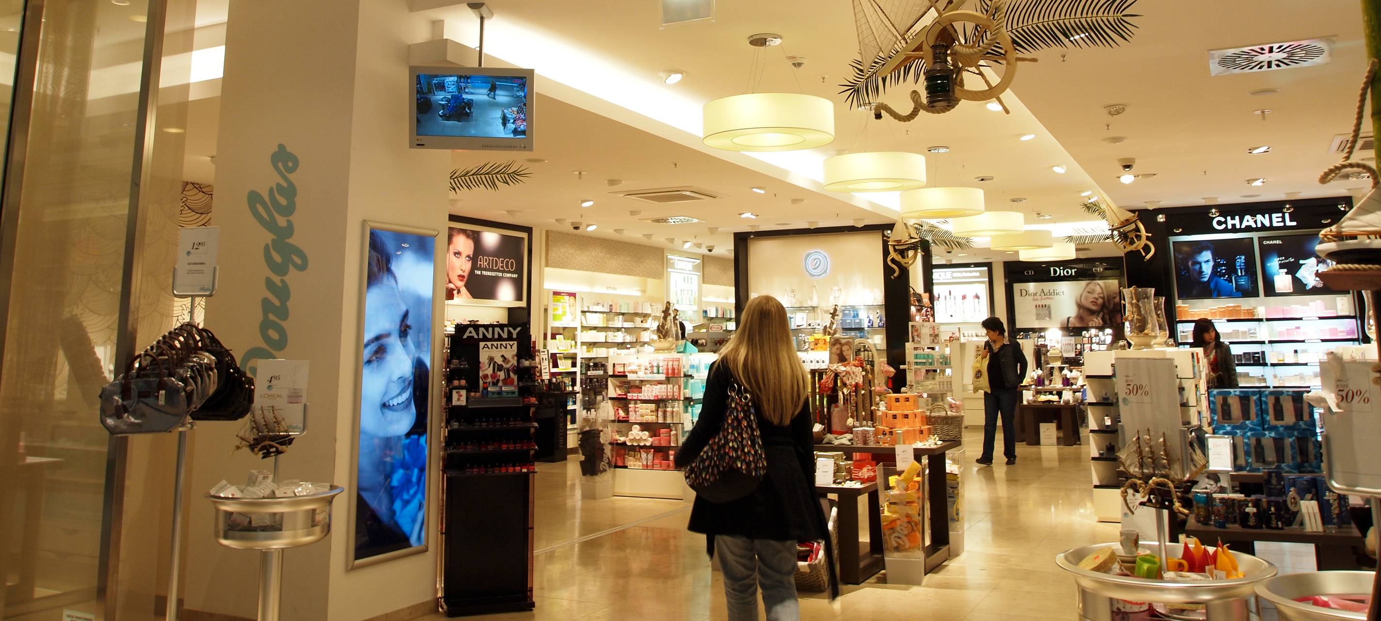 Neues Douglas-Verteilzentrum in Uentrop