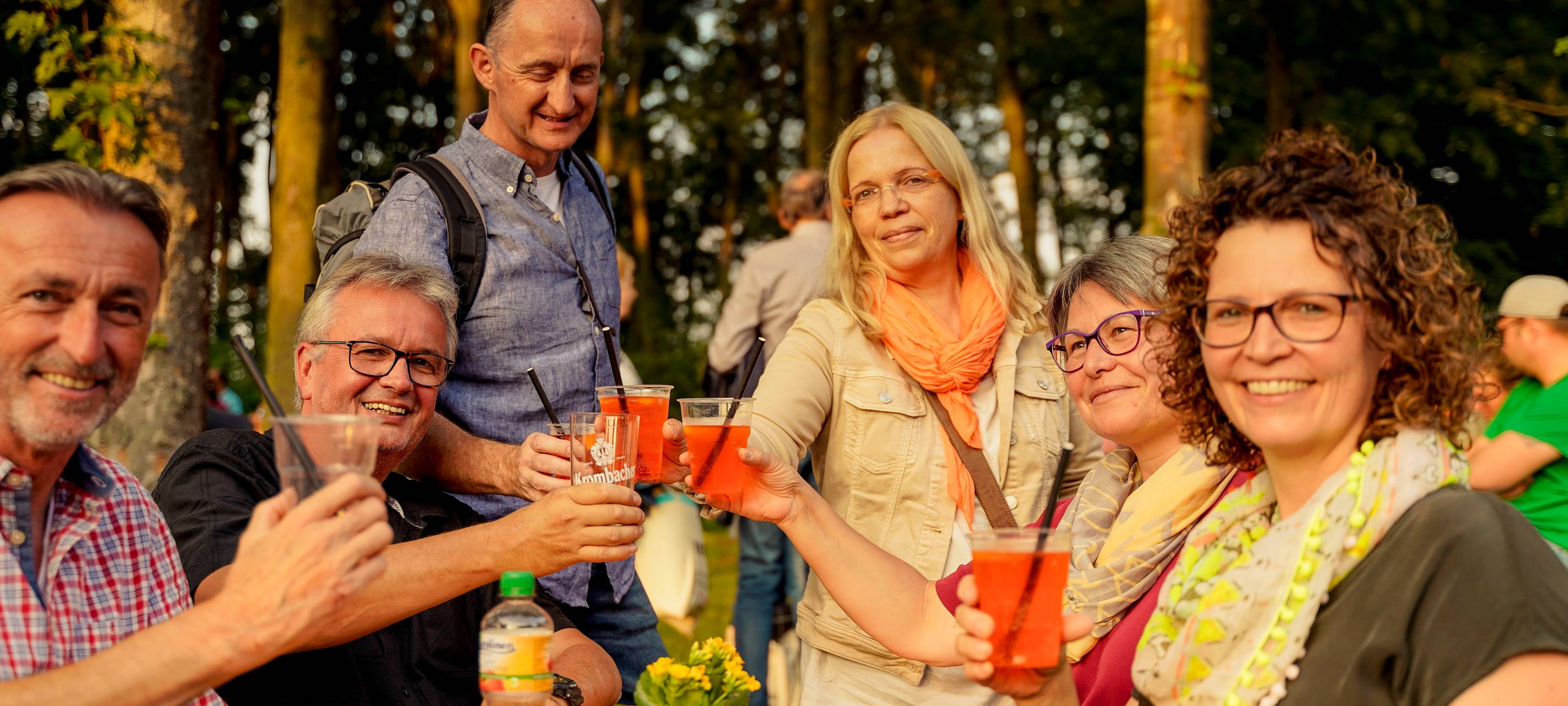 600 Besucher beim "Lachkrampf" an der Waldbühne in Hamm
