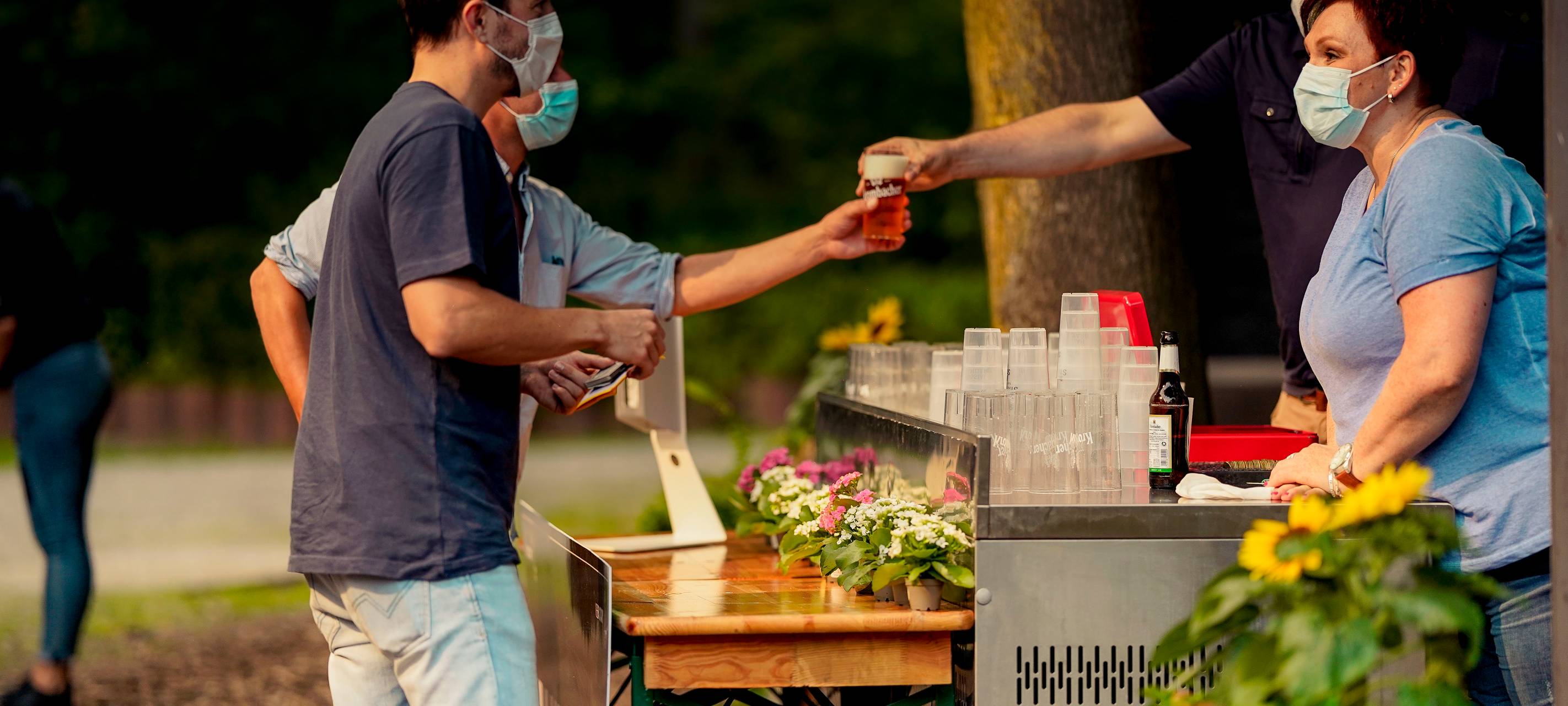 600 Besucher beim "Lachkrampf" an der Waldbühne in Hamm