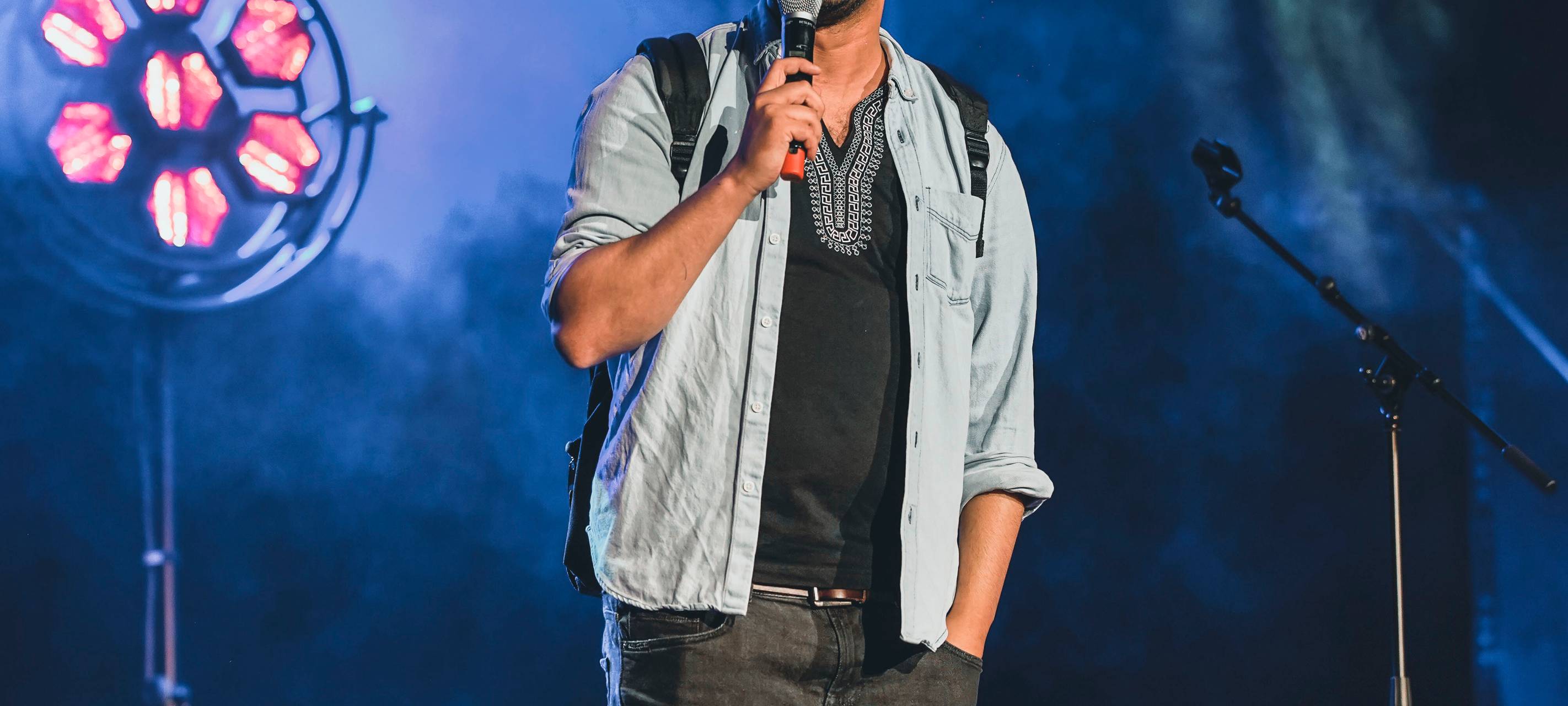 600 Besucher beim "Lachkrampf" an der Waldbühne in Hamm