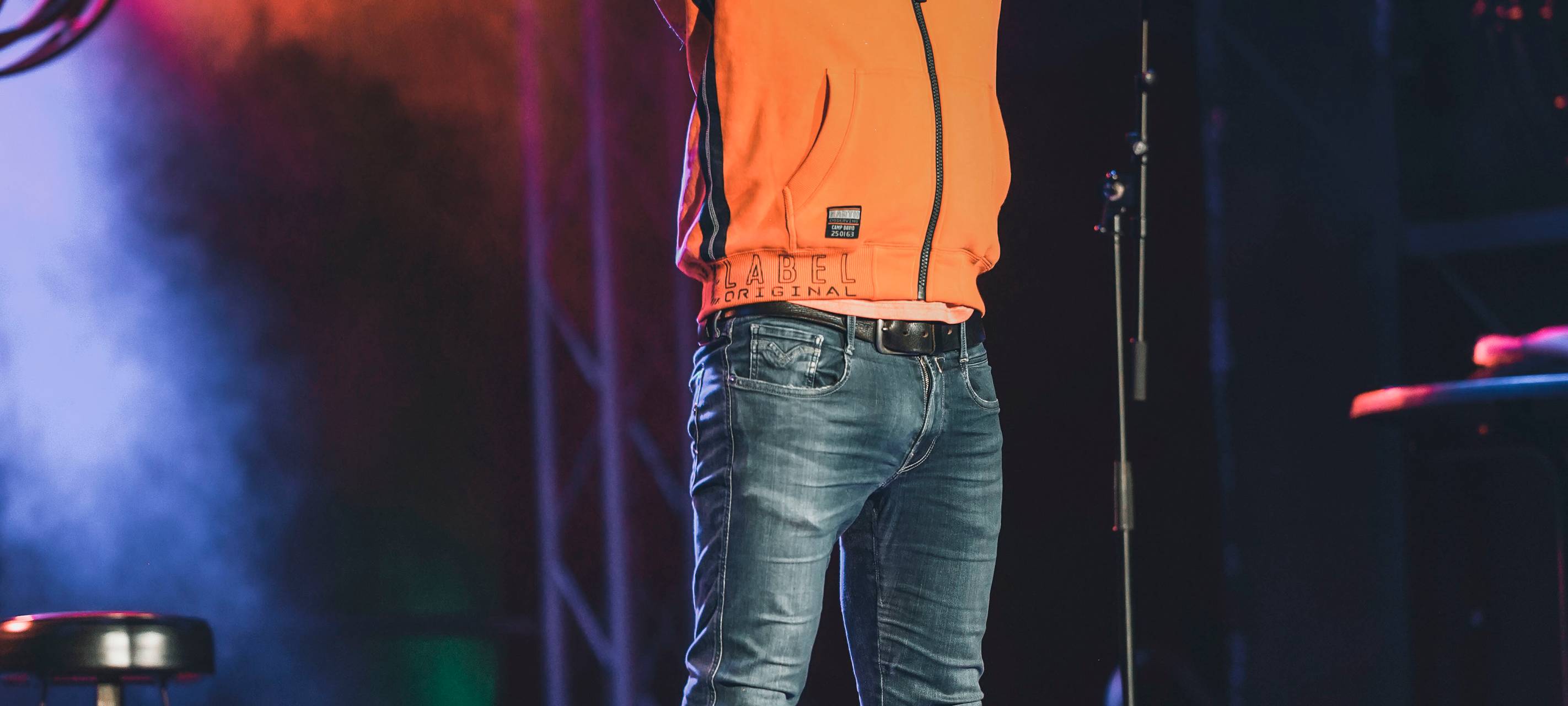 600 Besucher beim "Lachkrampf" an der Waldbühne in Hamm