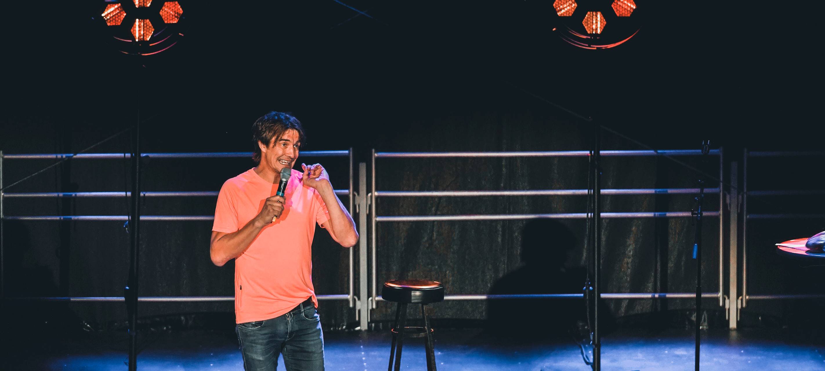600 Besucher beim "Lachkrampf" an der Waldbühne in Hamm