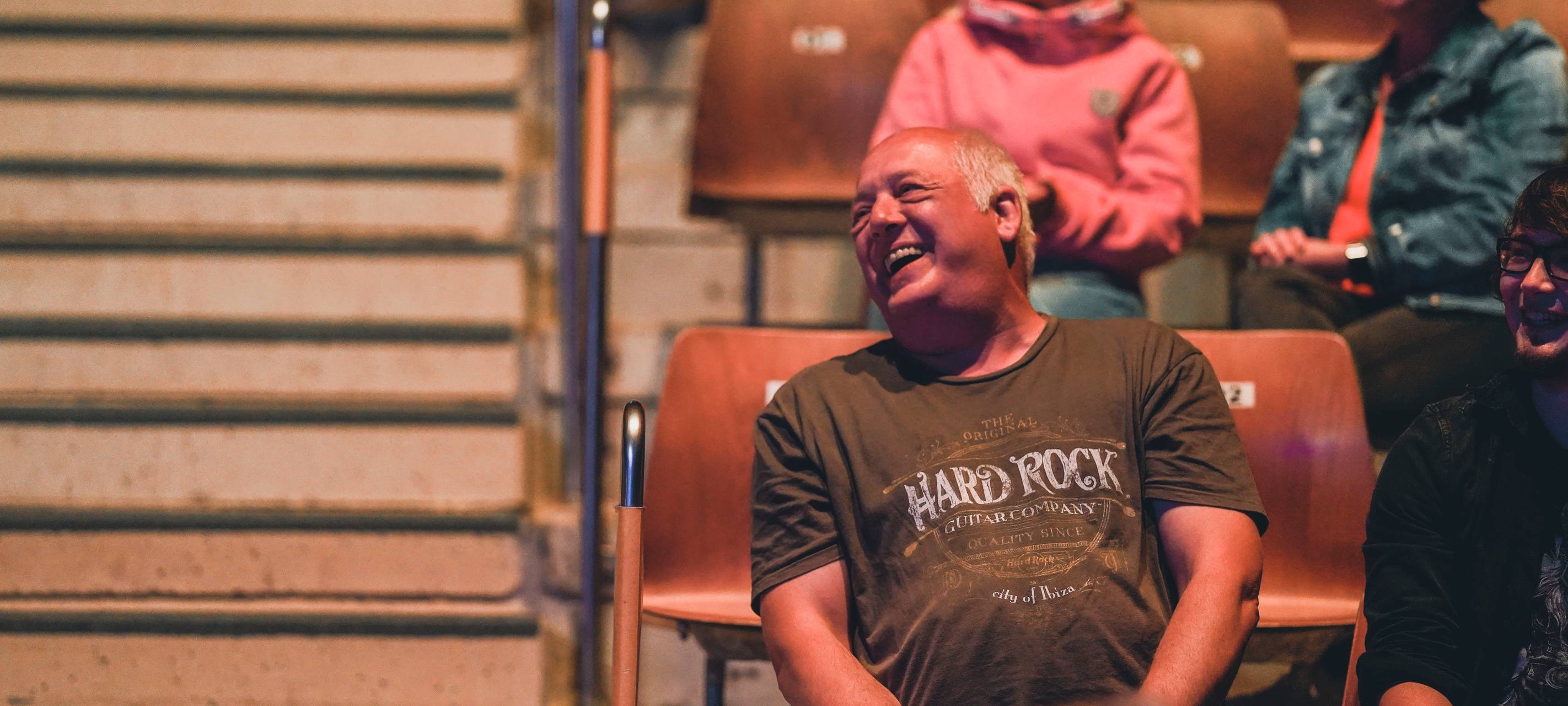 600 Besucher beim "Lachkrampf" an der Waldbühne in Hamm