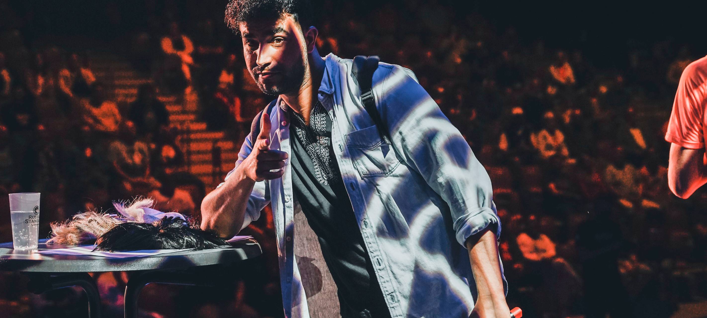 600 Besucher beim "Lachkrampf" an der Waldbühne in Hamm