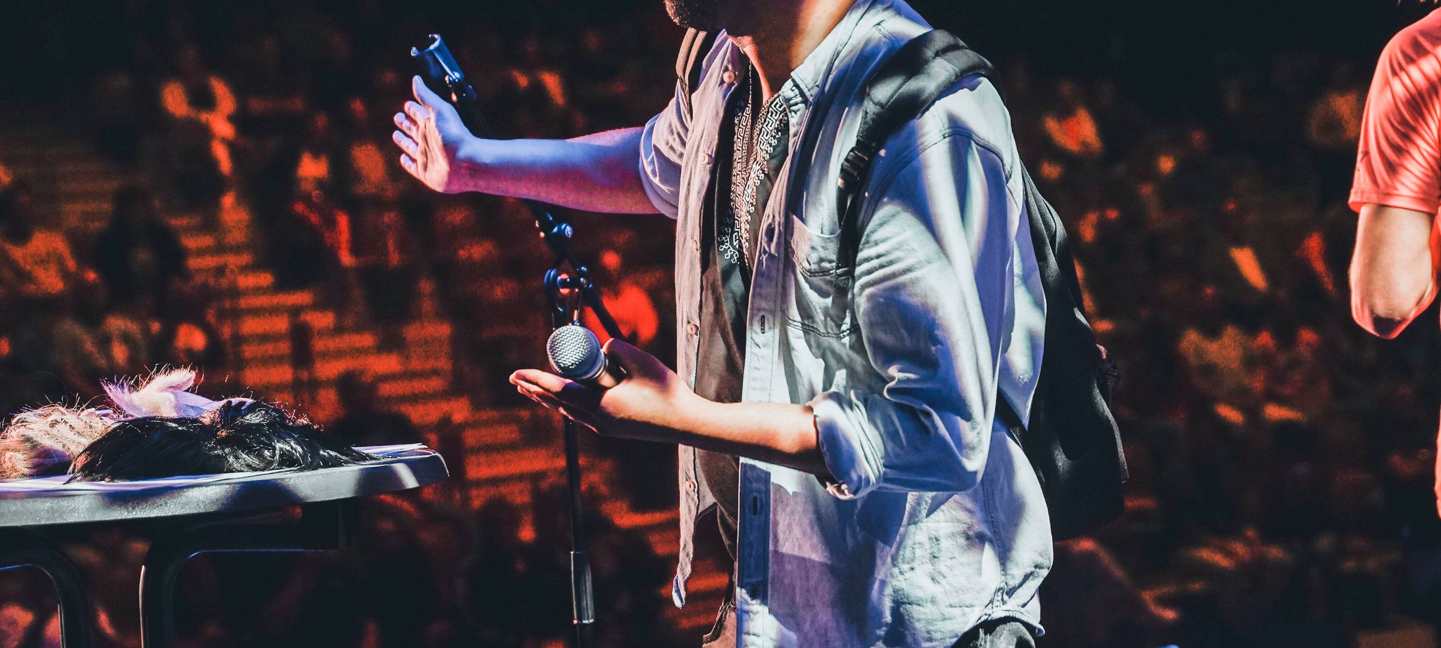600 Besucher beim "Lachkrampf" an der Waldbühne in Hamm