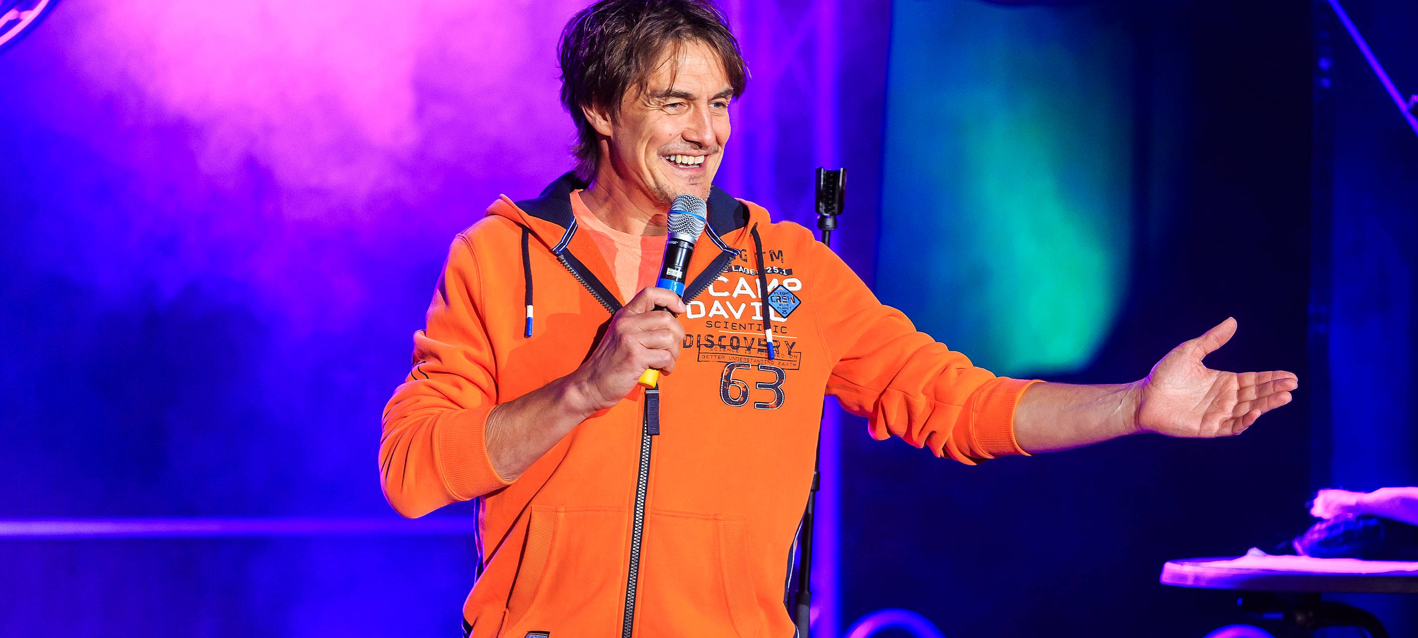 600 Besucher beim "Lachkrampf" an der Waldbühne in Hamm