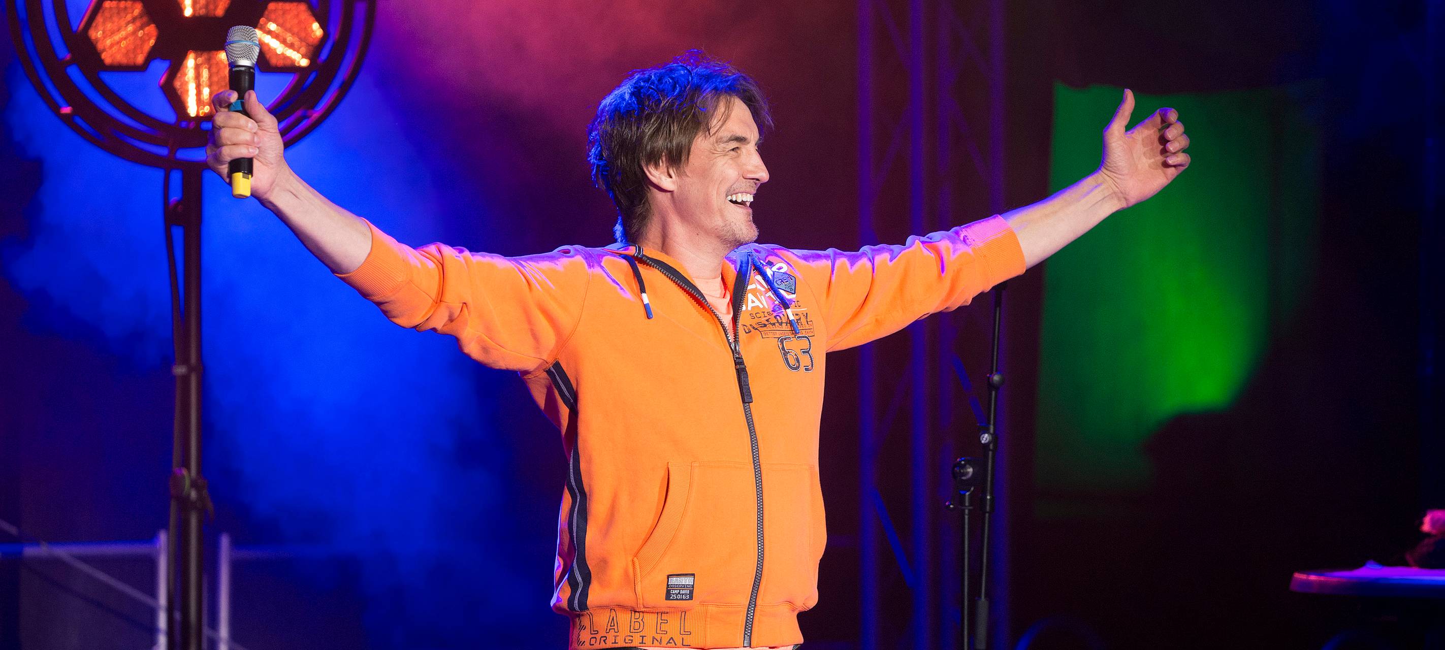 600 Besucher beim "Lachkrampf" an der Waldbühne in Hamm