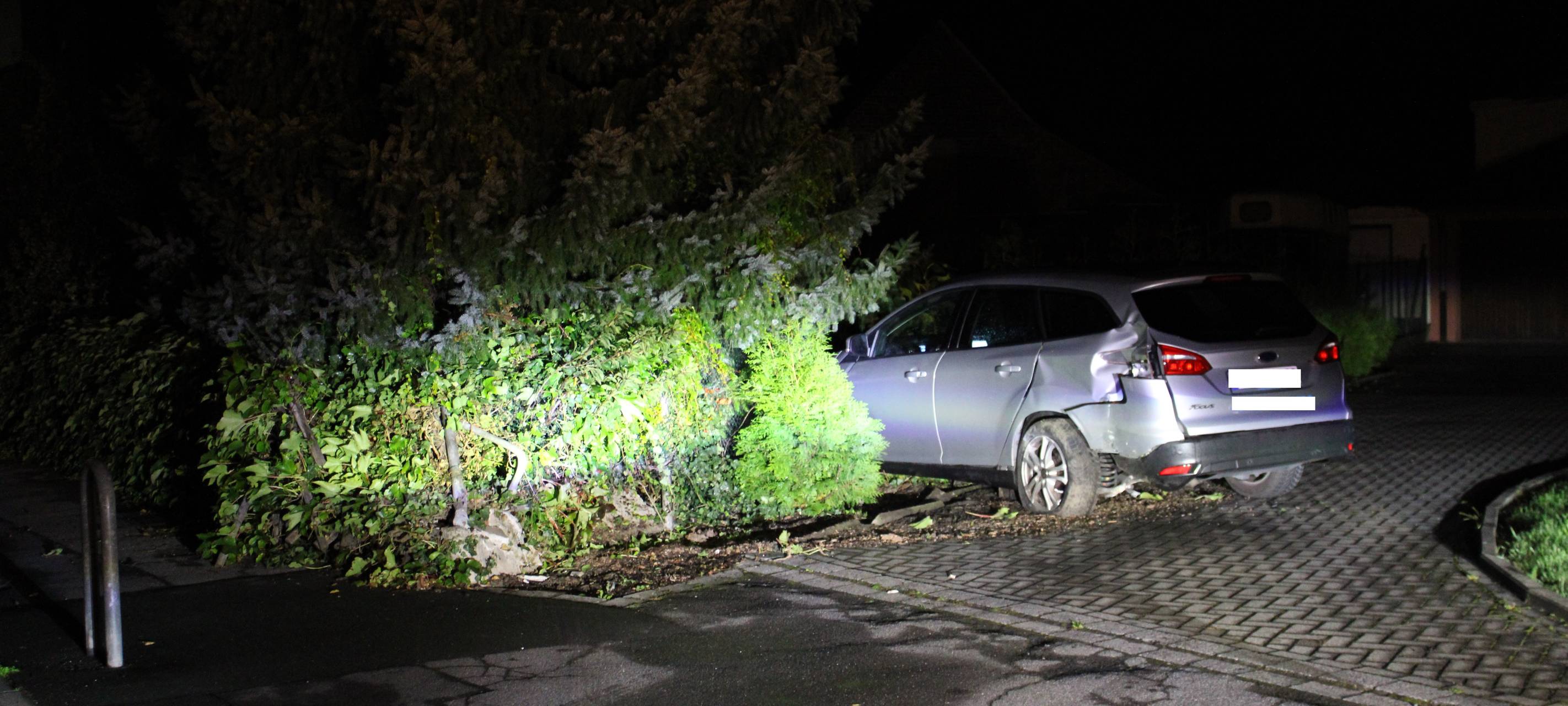 Bahnschranke durchbrochen: Verfolgungsjagd durch Hamm