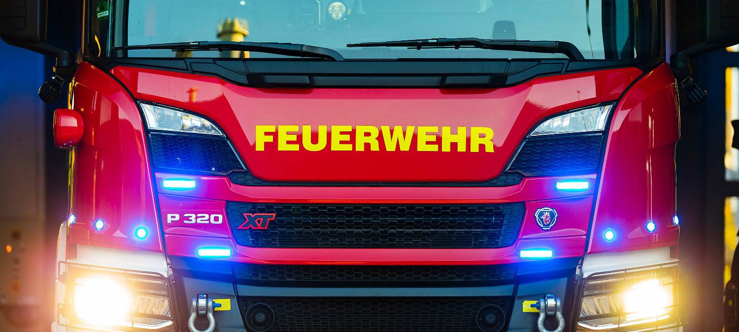 Ein Hilfeleistungslöschfahrzeug (HLF20) der Feuerwehr Hamm.
