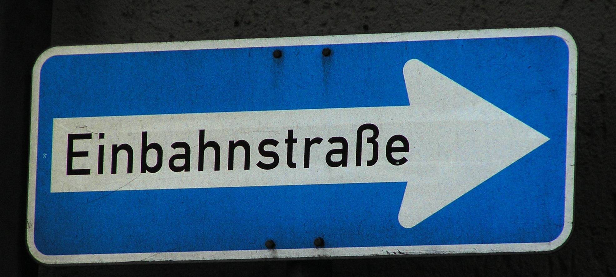 Verkehrsschild Einbahnstraße