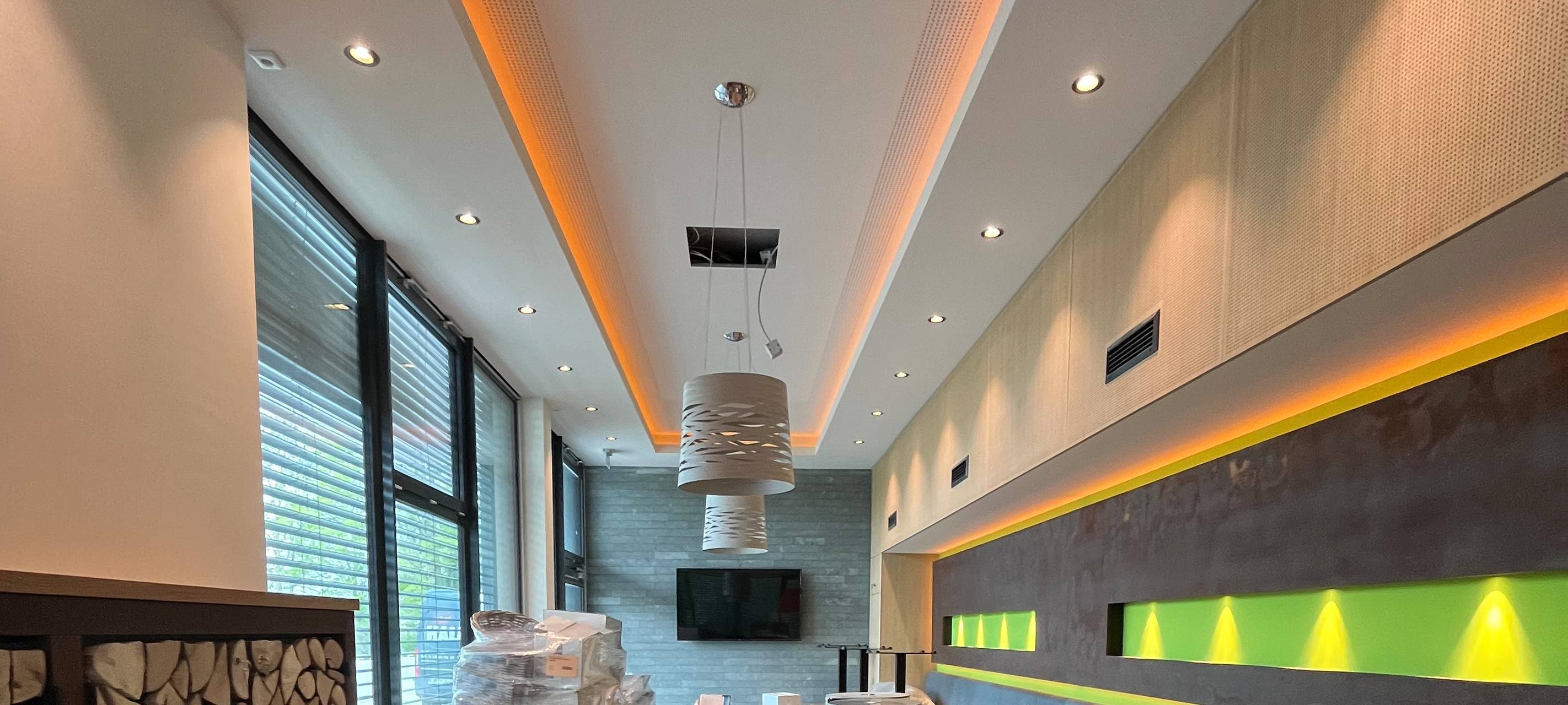 Der Innenbereich des neuen R-Café.