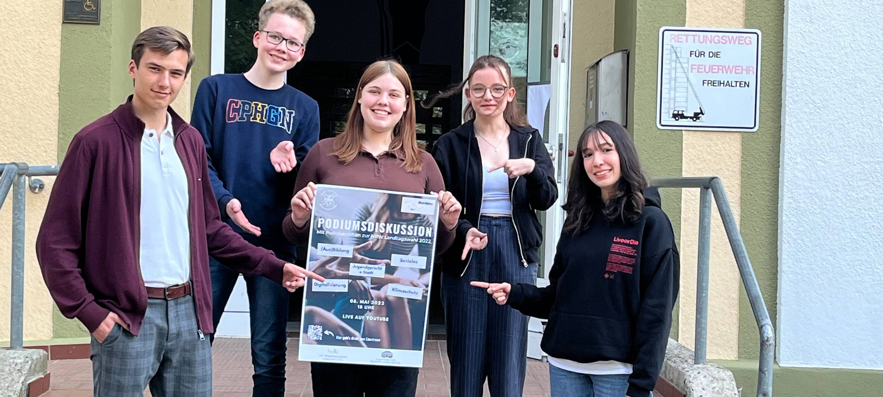 Jugendliche aus Hamm diskutieren mit den Landtagskandidaten