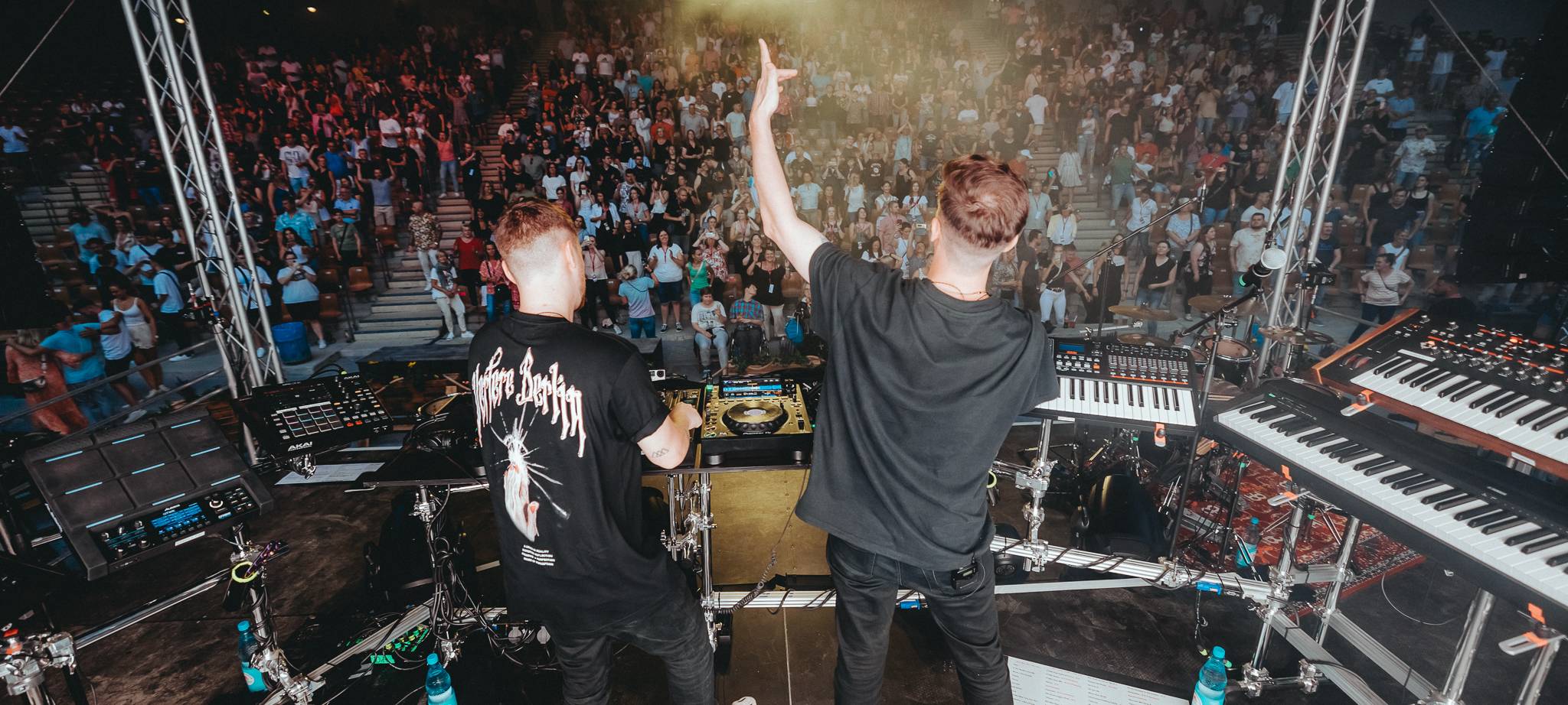 Megaparty mit YouNotUs: Die Bilder