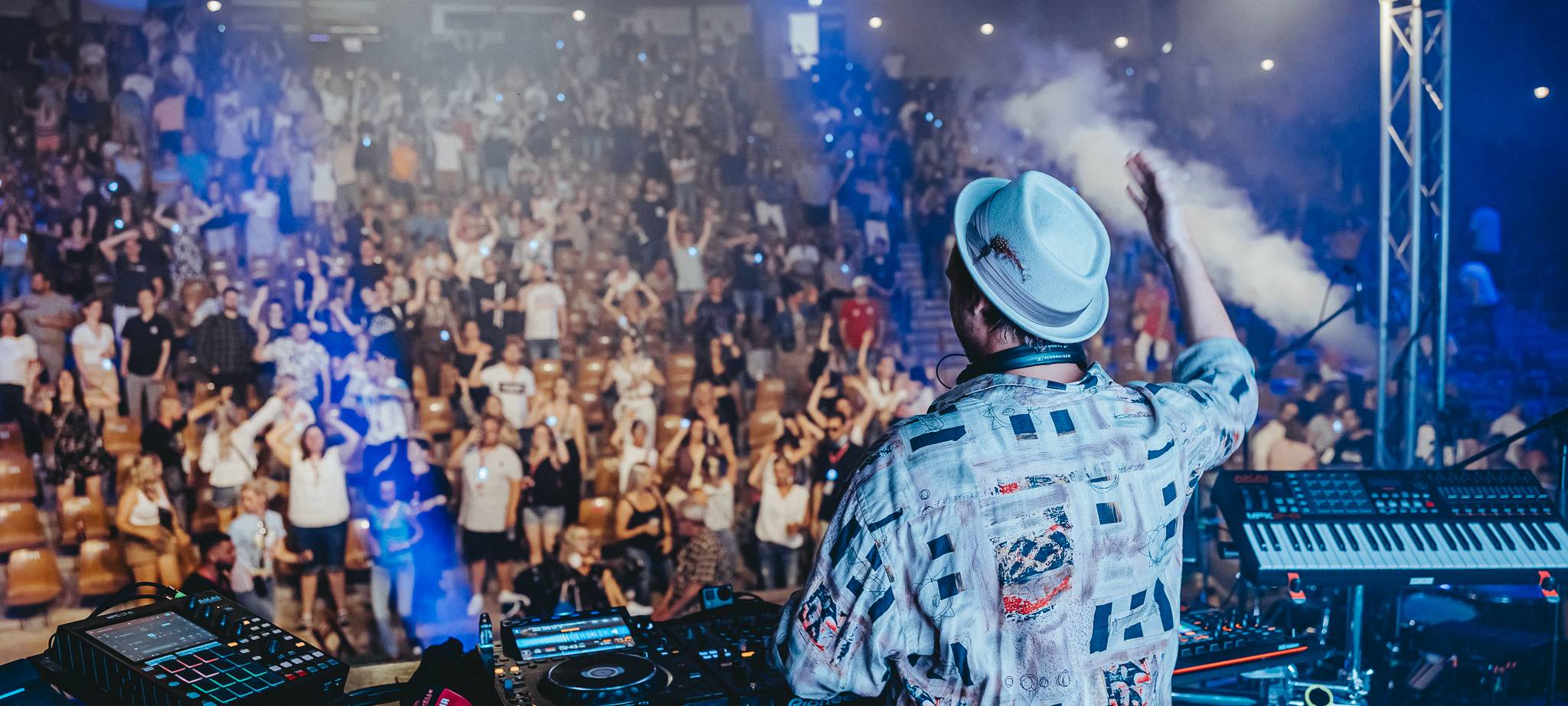 Megaparty mit YouNotUs: Die Bilder