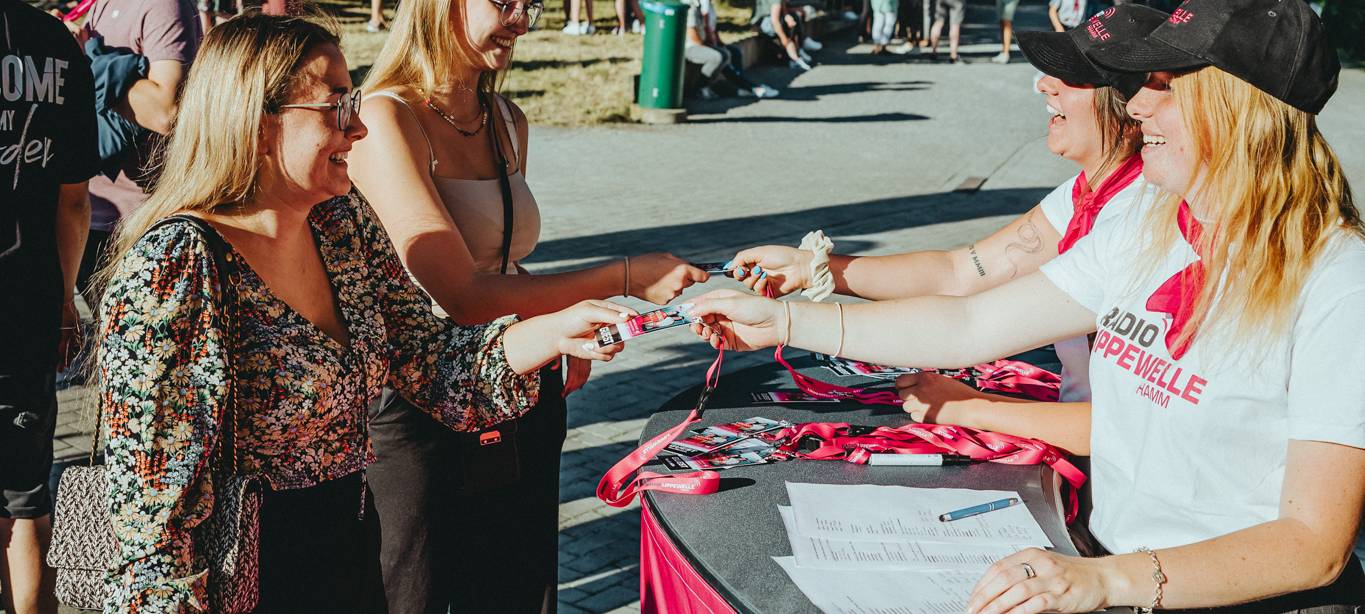 Megaparty mit YouNotUs: Die Bilder