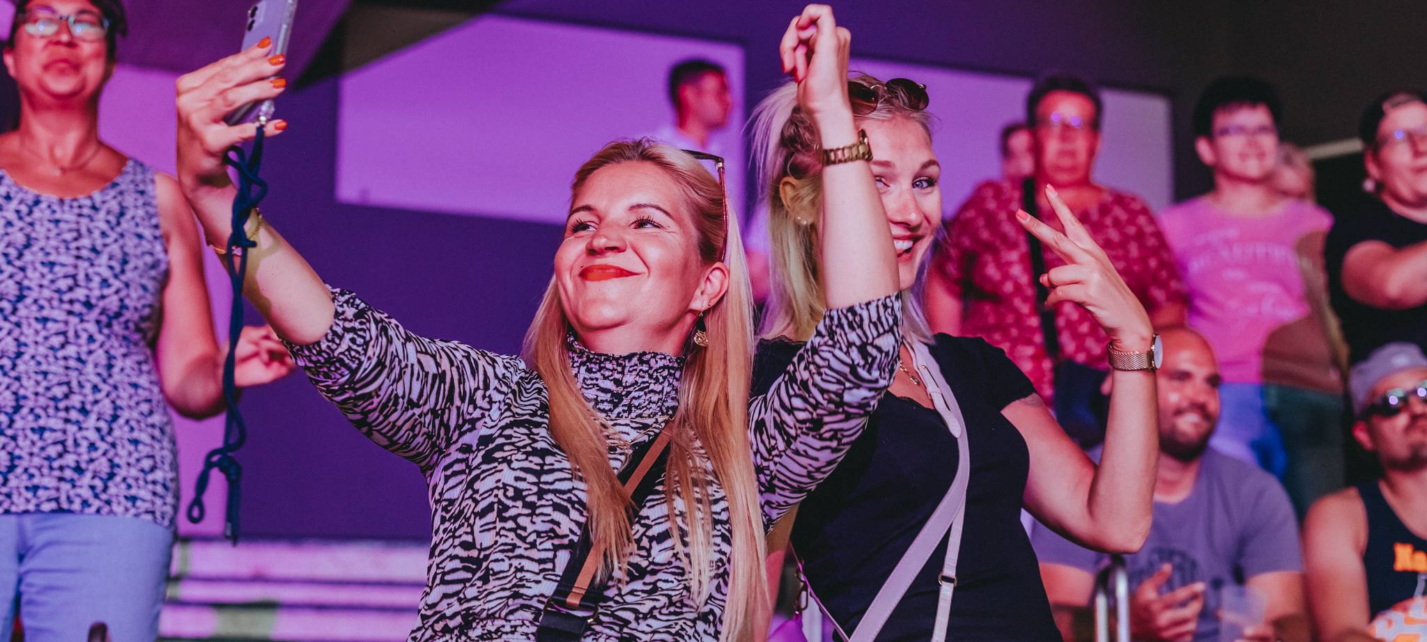 Megaparty mit YouNotUs: Die Bilder