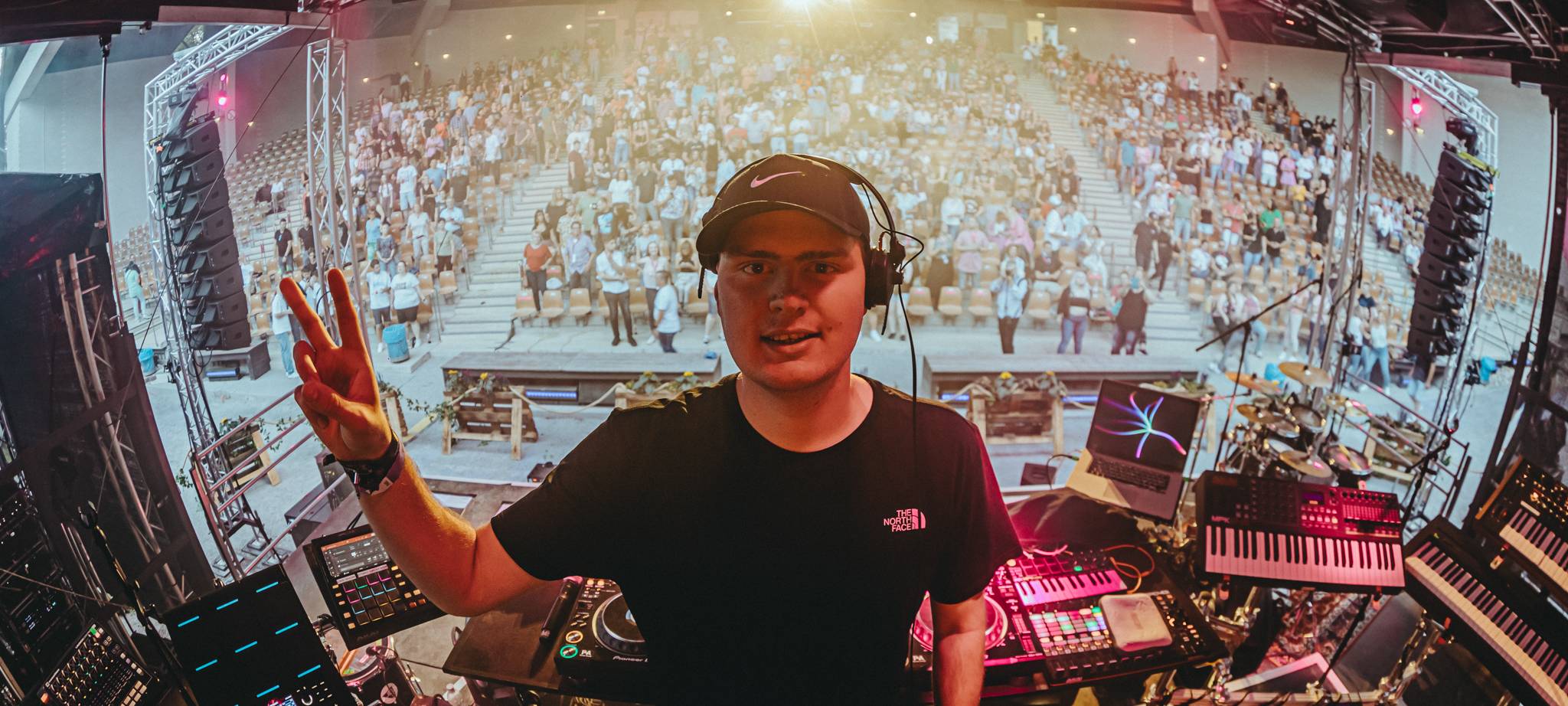 Megaparty mit YouNotUs: Die Bilder