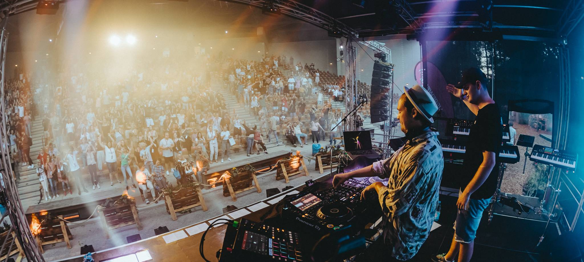 Megaparty mit YouNotUs: Die Bilder