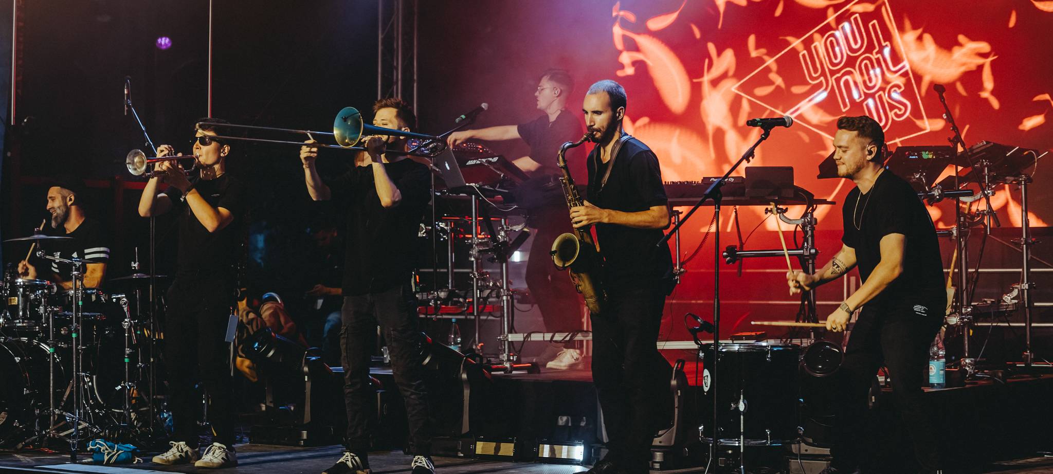 Megaparty mit YouNotUs: Die Bilder