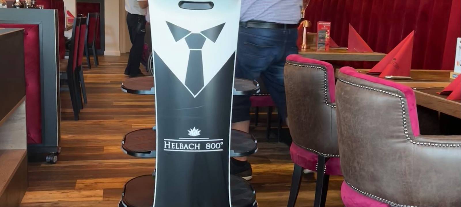 Roboter statt Mensch: Der neue Hammer Kellner