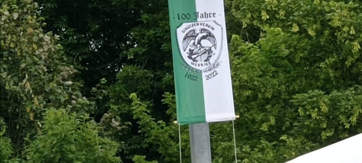 Die Vogelstange zum 100. Jubiläum des Schützenvereines.