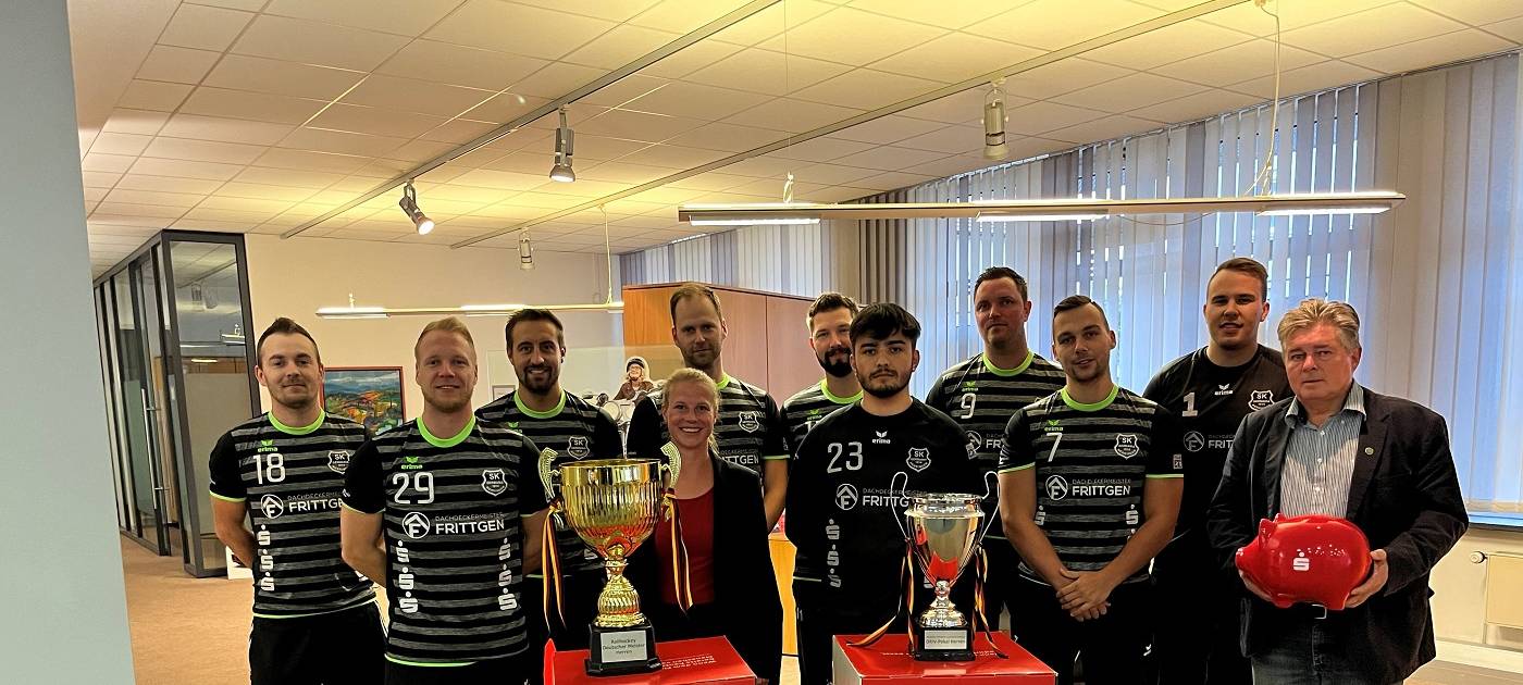 Sparkasse Hamm unterstützt Doublesieger SK Germania Herringen