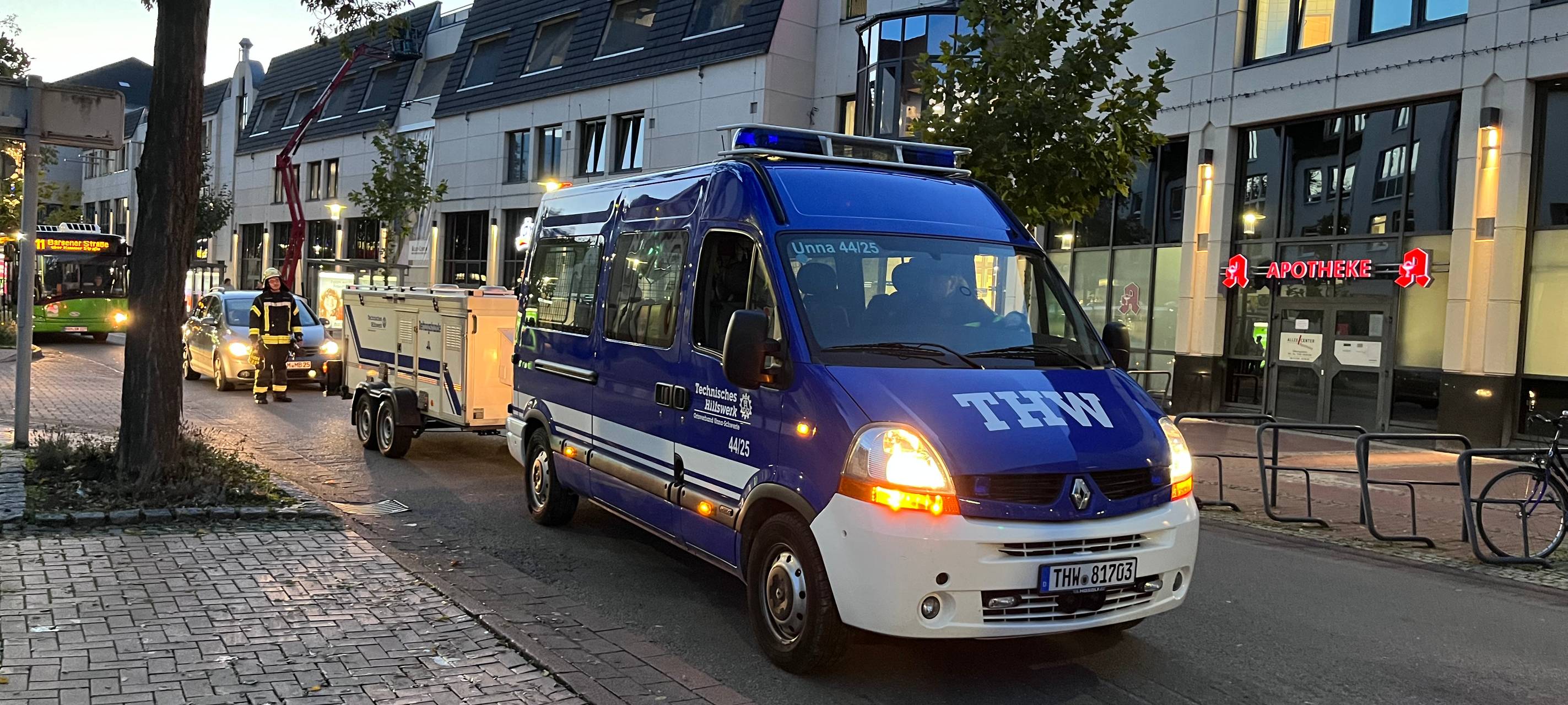 Freiwillige Feuerwehr Hamm übt an der Ritterpassage