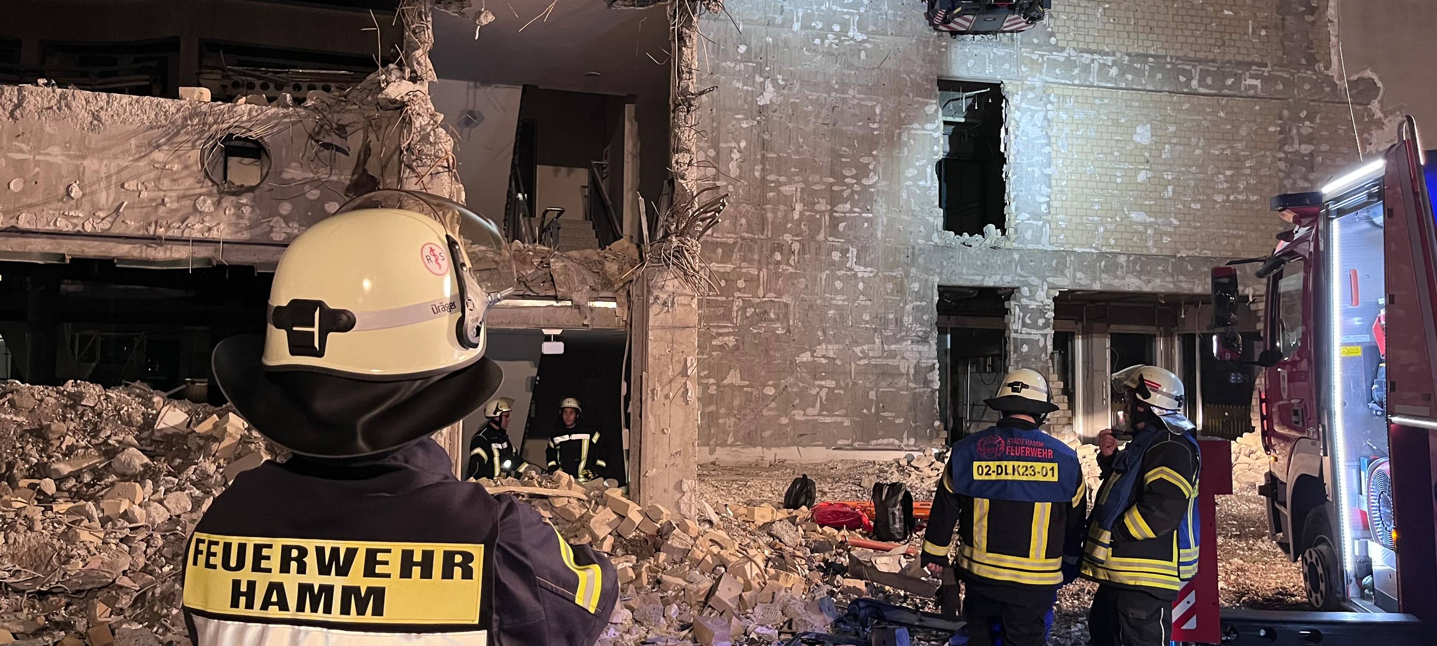 Freiwillige Feuerwehr Hamm übt an der Ritterpassage