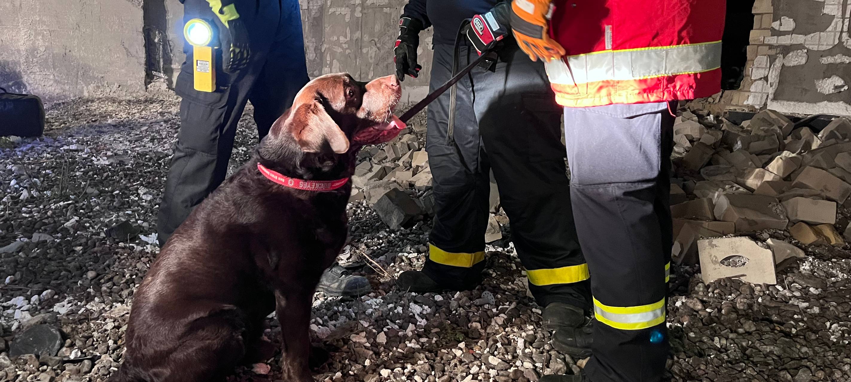 Freiwillige Feuerwehr Hamm übt an der Ritterpassage