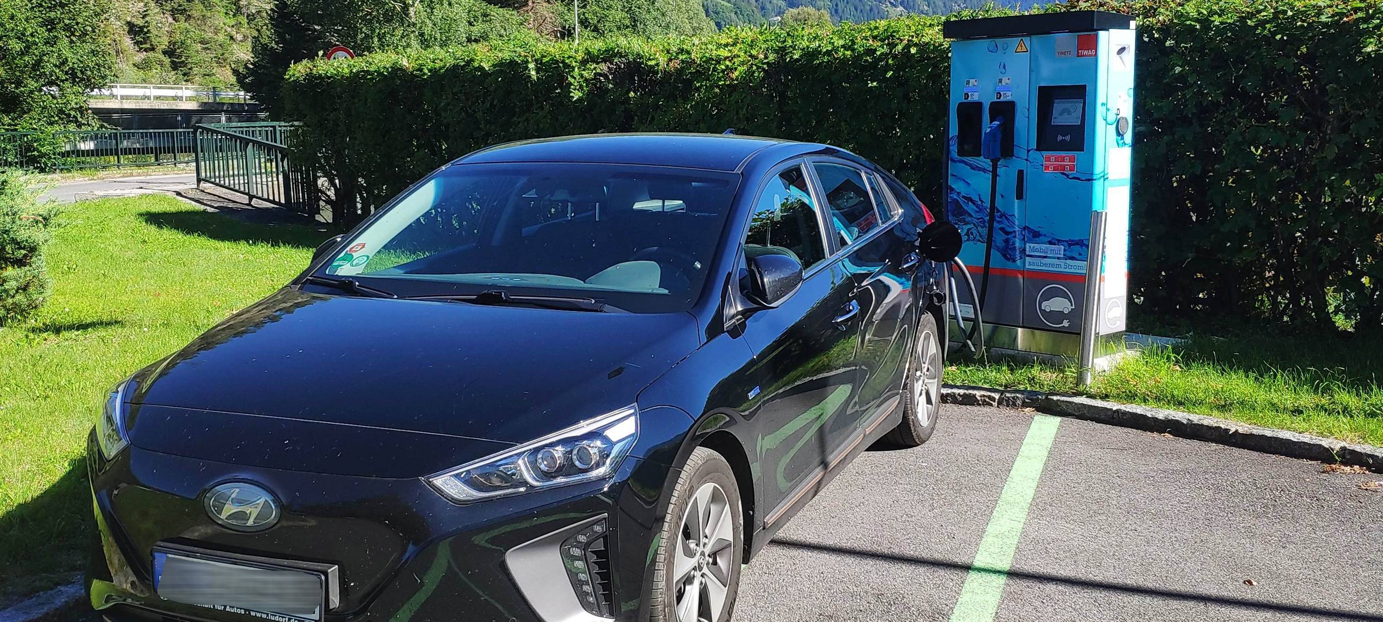 Studie: E-Autos sind erst ab 65.000 Kilometern klimaschonender