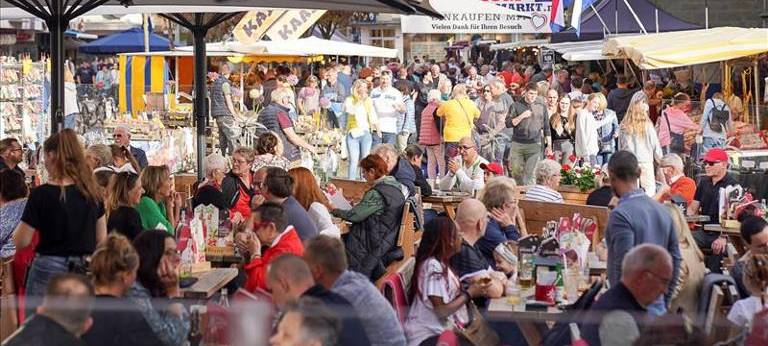 Bunter Herbst lockt Tausende in die Innenstadt Hamm