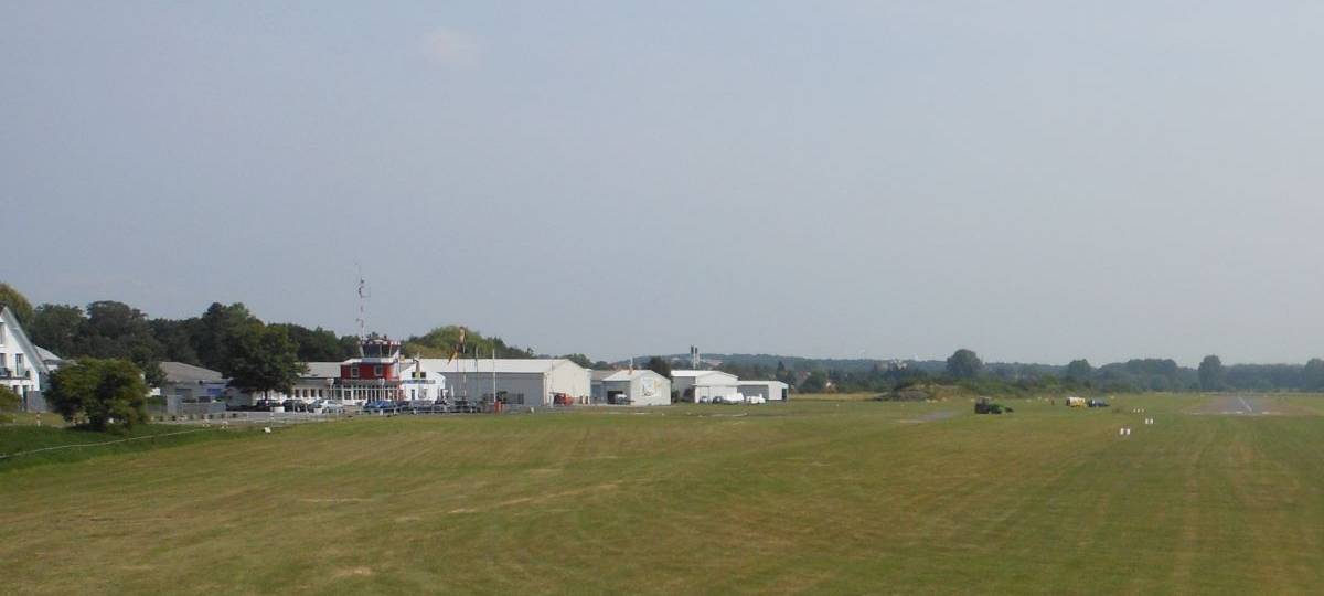 Neue Landebahn am Flugplatz