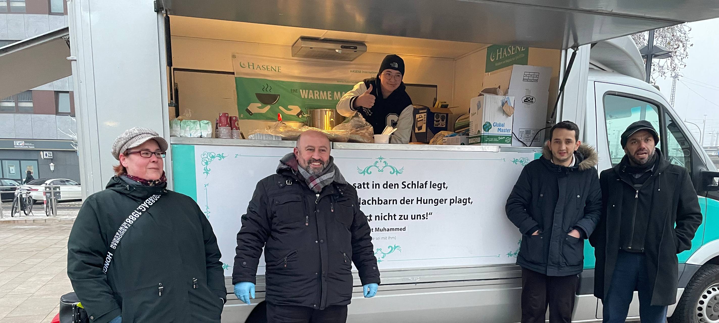 Warme Suppe am Bahnhof in Hamm